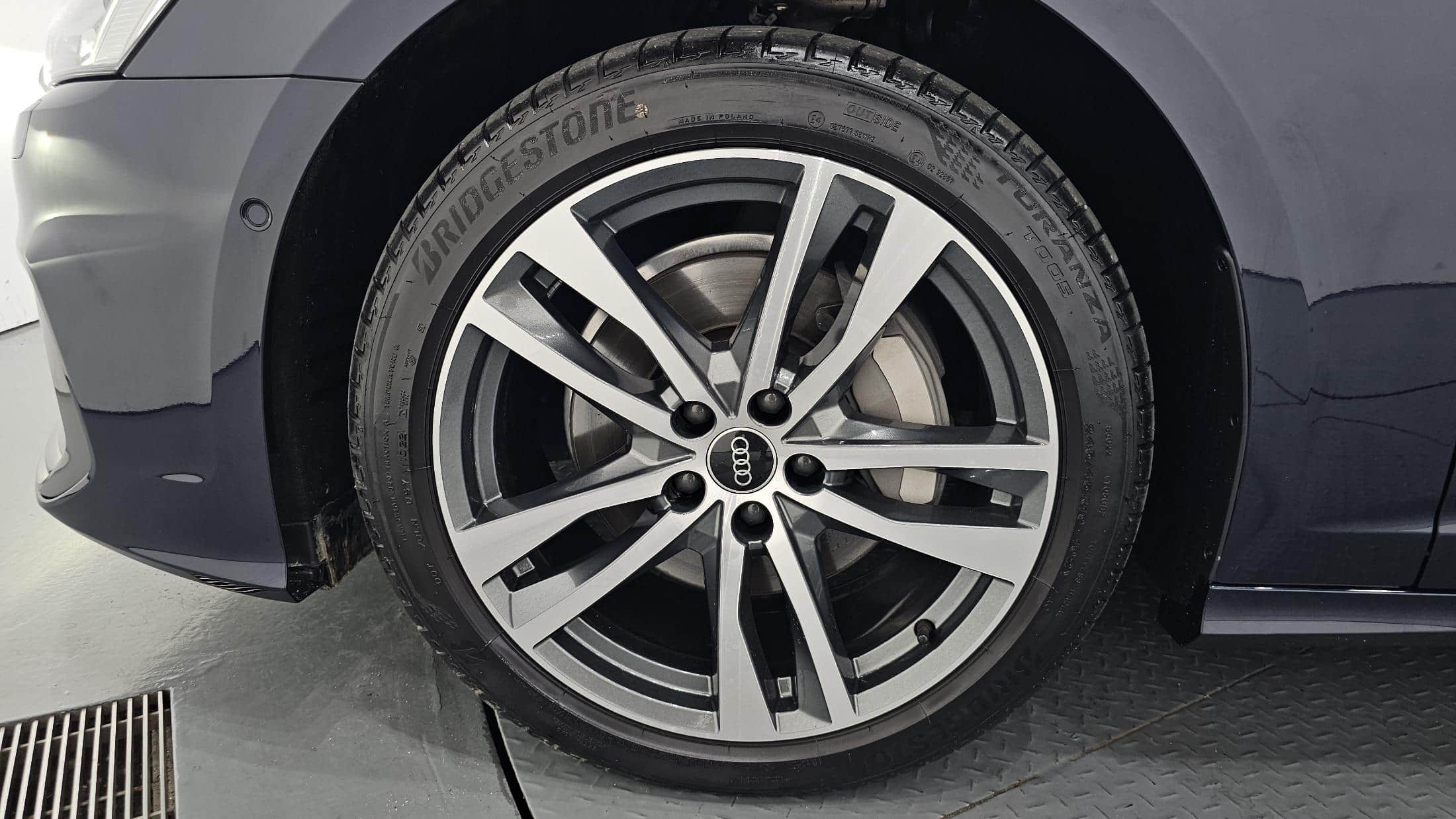 2022 AUDI A6 45 TFSI Quattro Premium - 2022 アウディ A6