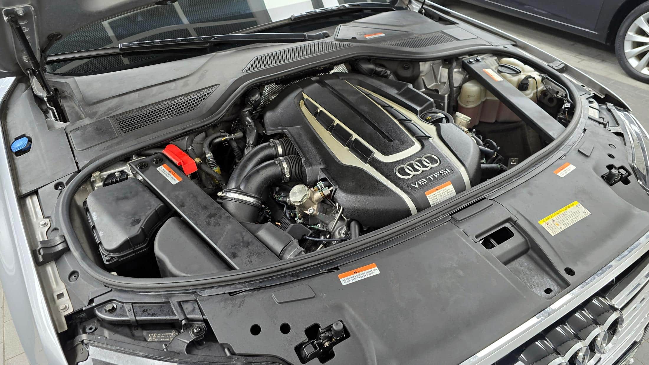 2015 AUDI A8 60 TFSI Quattro LWB