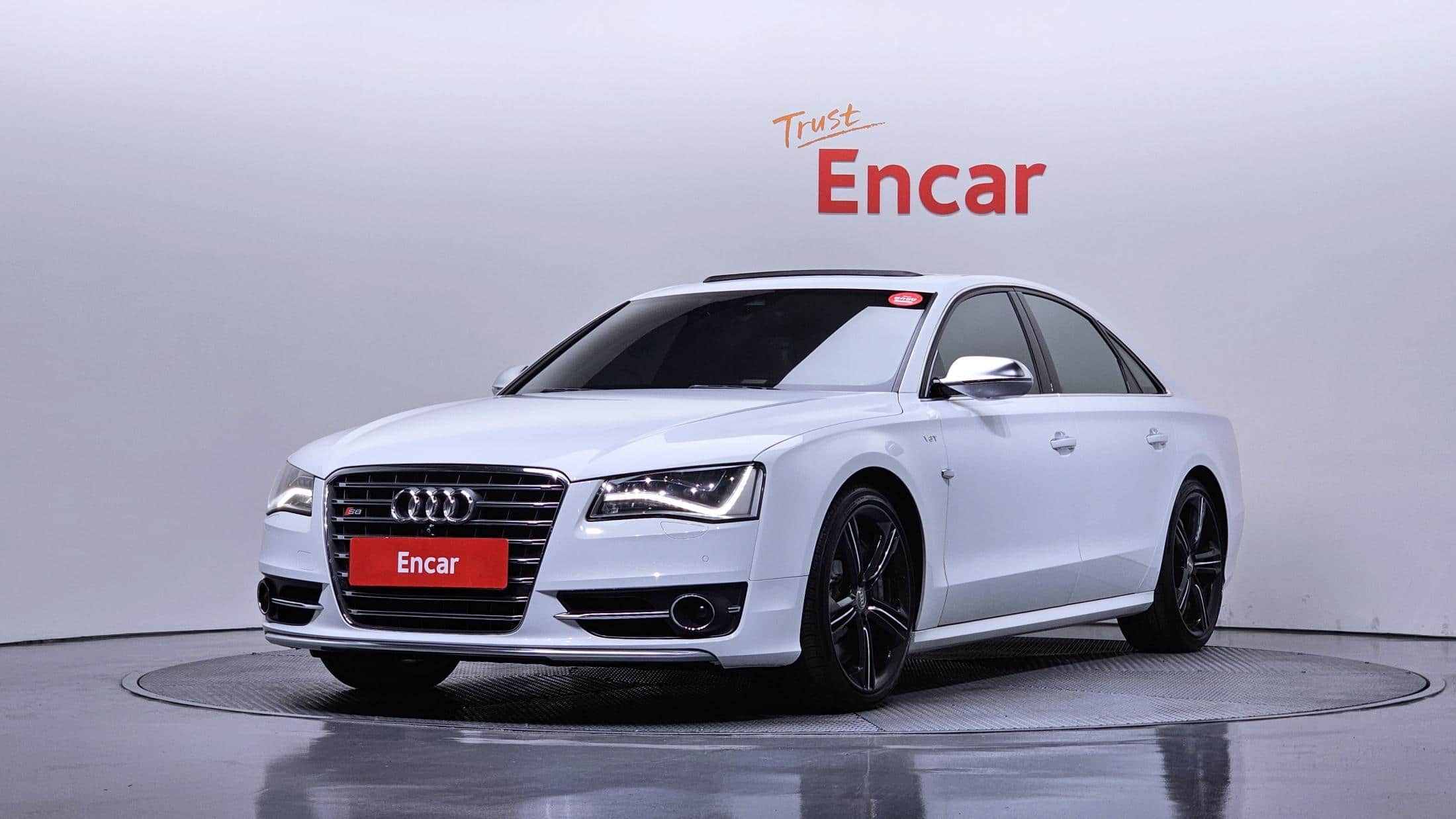 2014 AUDI S8