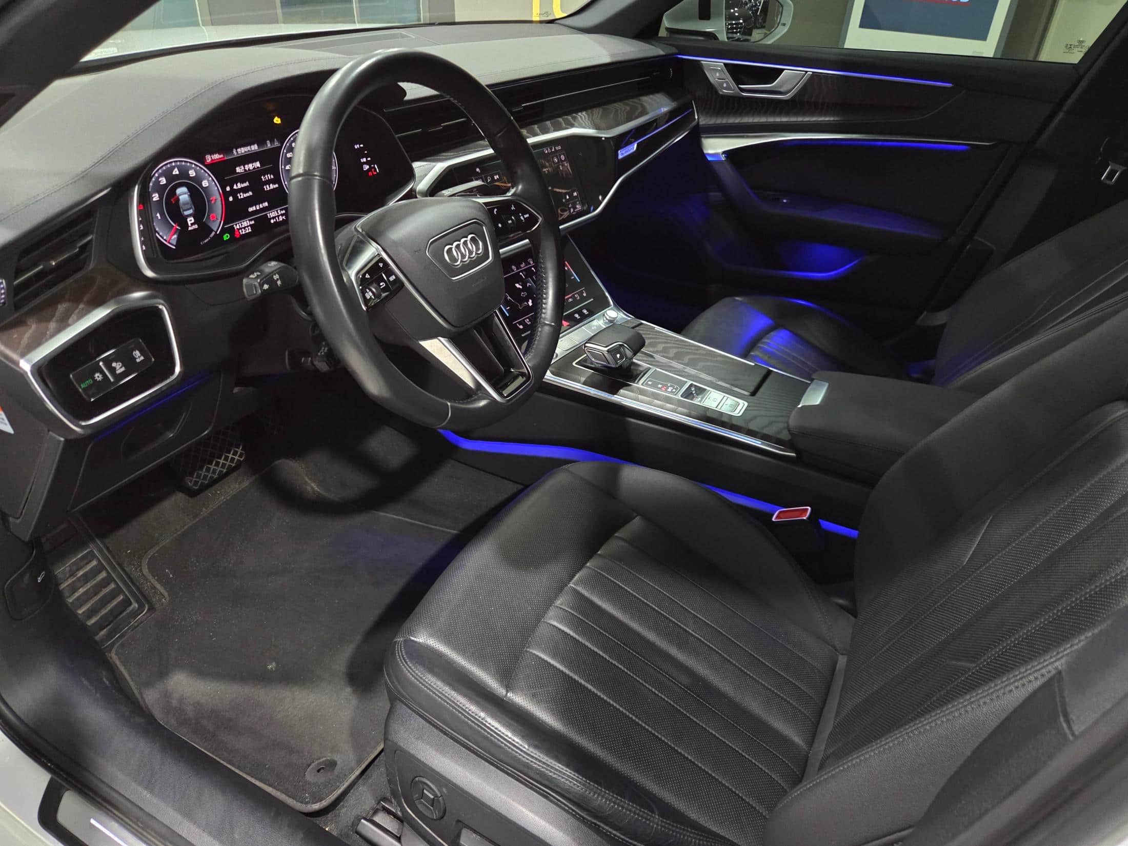 2020 AUDI A6 45 TFSI Quattro - 2020 أودي A6