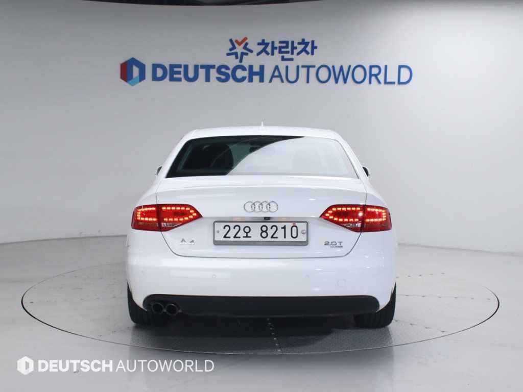 2012 AUDI A4 - 2012 أودي A4