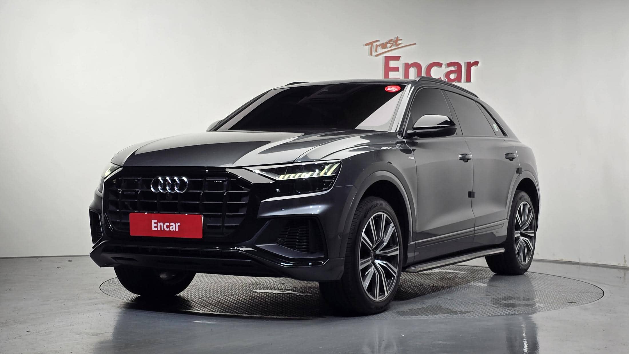 2021 AUDI Q8 55 TFSI Quattro Premium - 2021 アウディ Q8