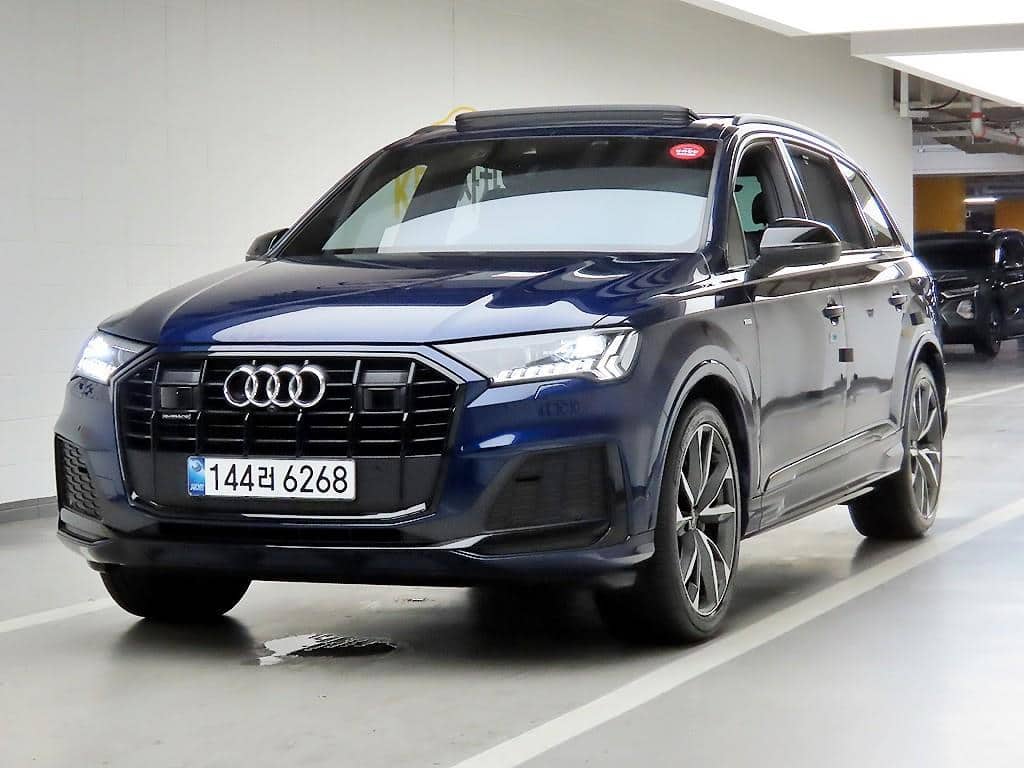 2023 AUDI Q7 - 2023 أودي Q7