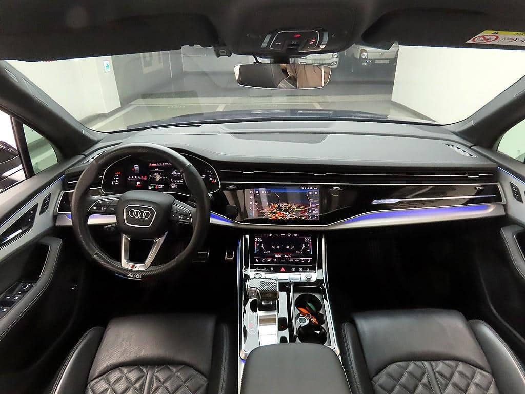 2023 AUDI Q7 - 2023 أودي Q7