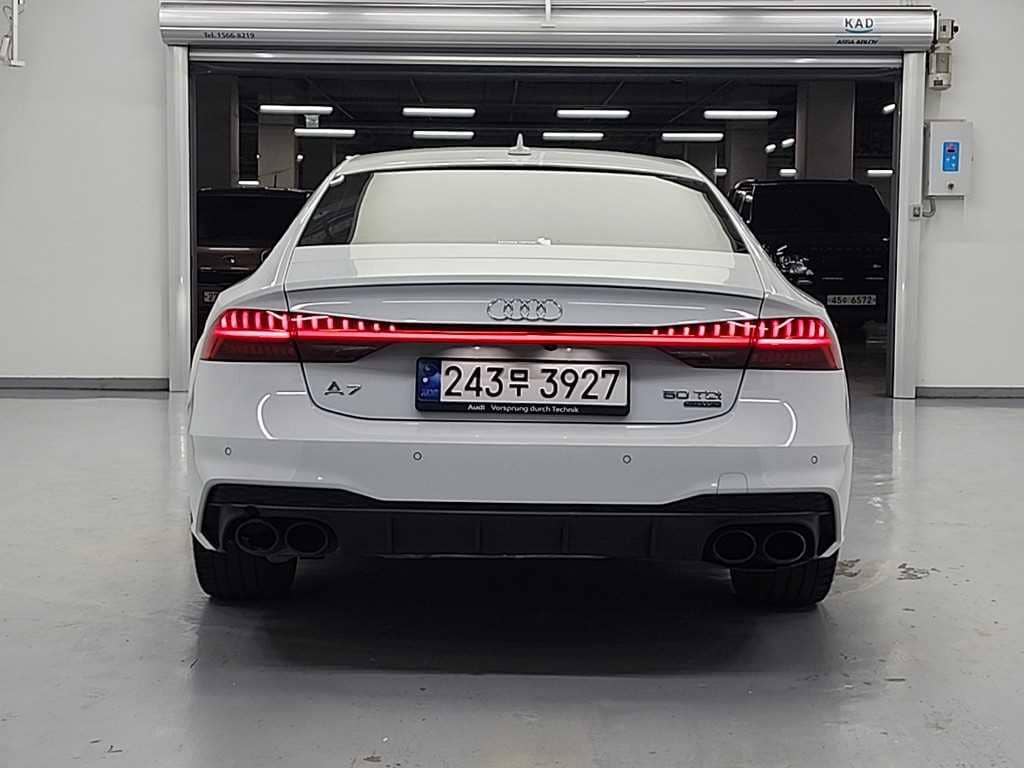 2023 AUDI A7 - 2023 アウディ A7