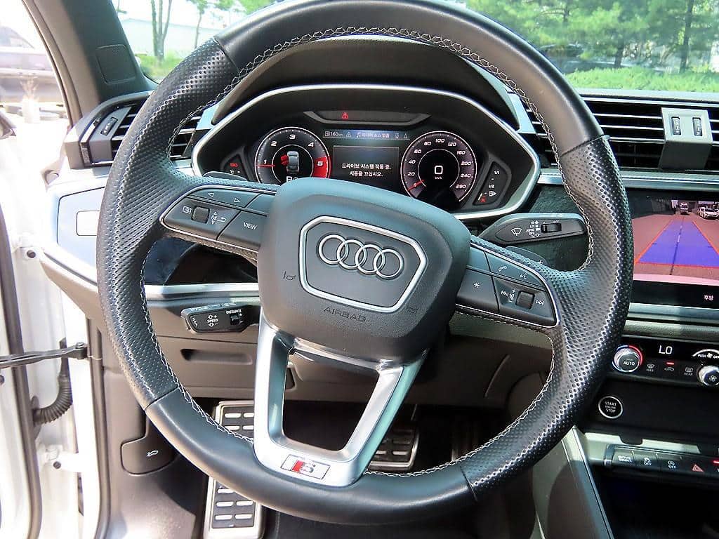 2022 AUDI Q3 - 2022 アウディ Q3