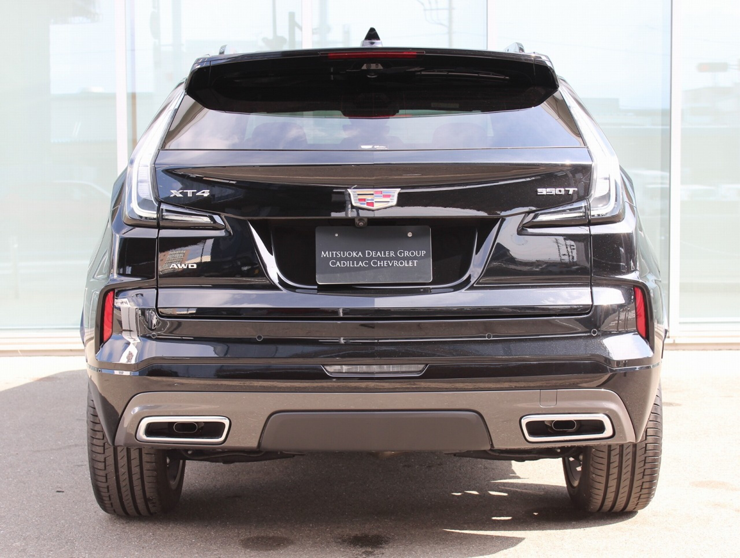 2025 Cadillac XT4 - キャデラック XT4 スポーツ 4WD 弊社デモカー ワンオーナー 33インチLEDディスプレイ AKGサウンド フロントマッサージシート シートヒーターベンチレーション リアシートヒーター アダプティブクルーズ アップルカープレイ ETC