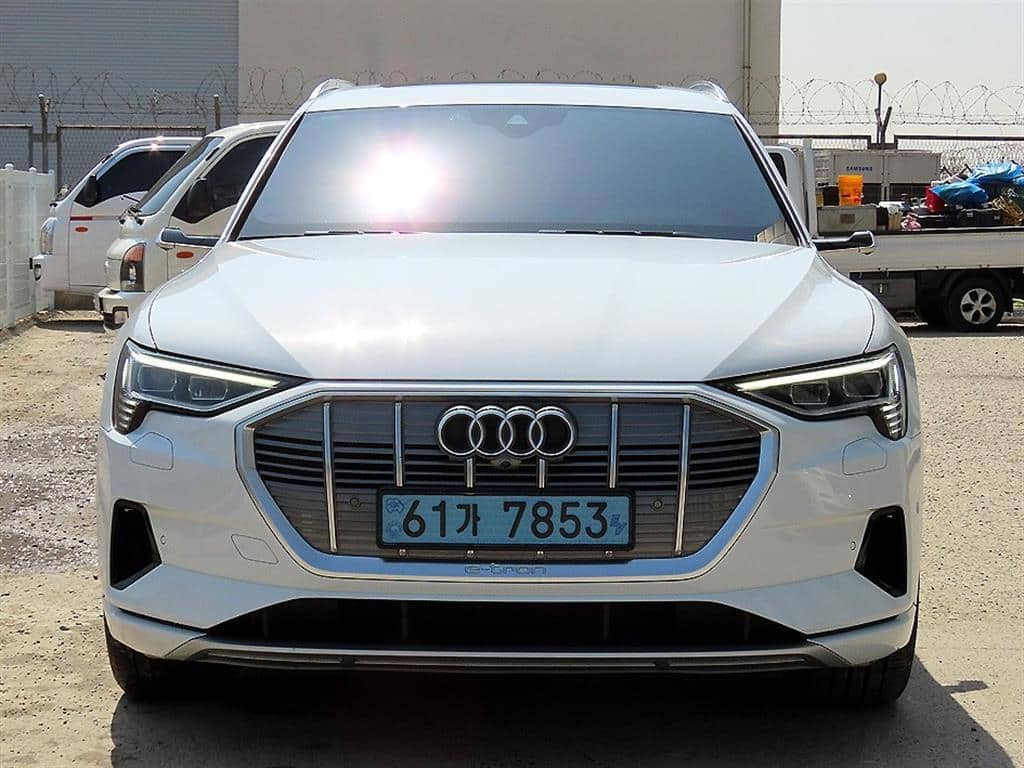 2020 AUDI E- TRON
