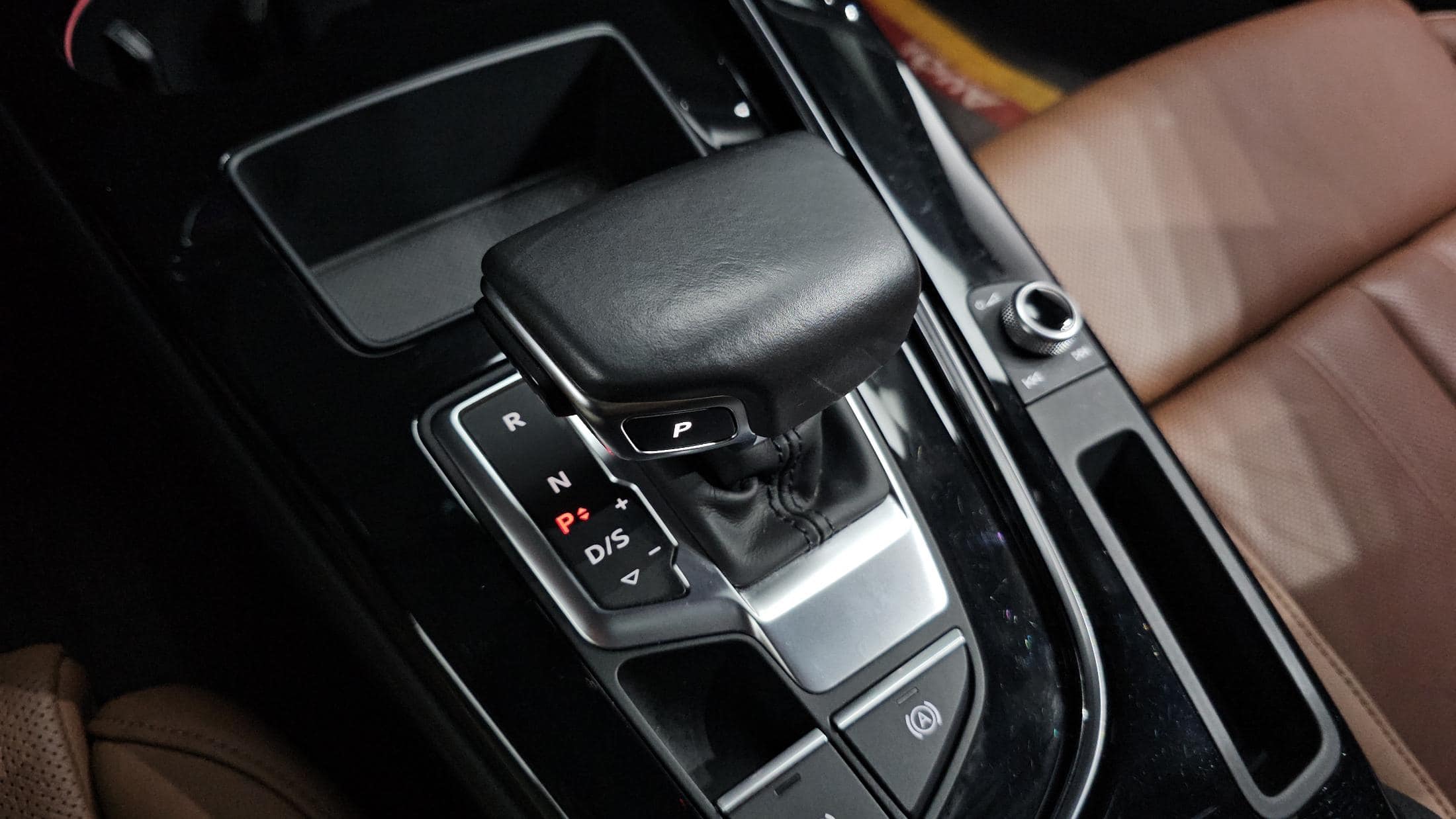 2021 AUDI A4 35 TDI Premium - 2021 アウディ A4