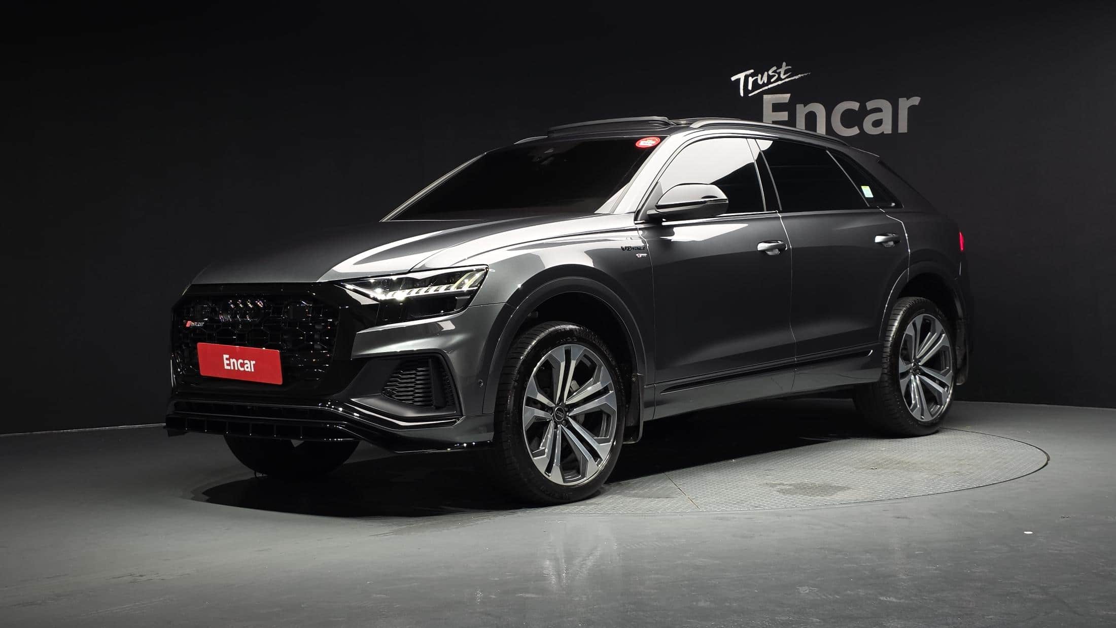 2023 AUDI Q8 55 TFSI Quattro Premium