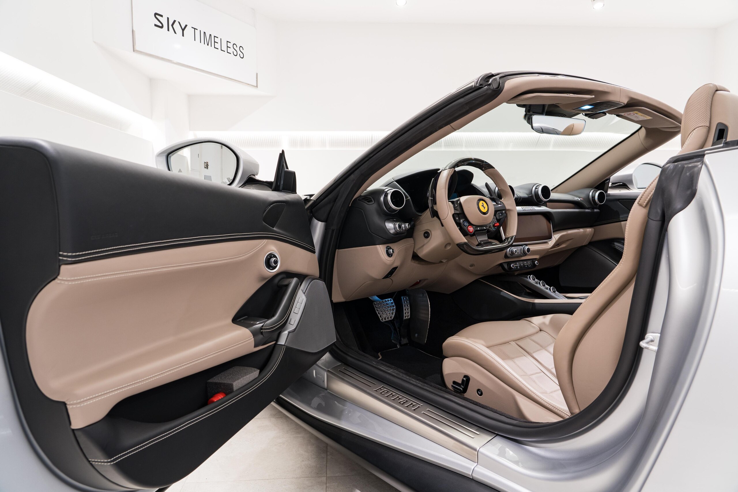 2021 Ferrari PortofinoM - フェラーリ ポルトフィーノM F1 DCT ADASフルパック 純正ツートン外装 カーボンファイバードライバーゾーン+LED ダイヤモンドホイール サラウンドビュー