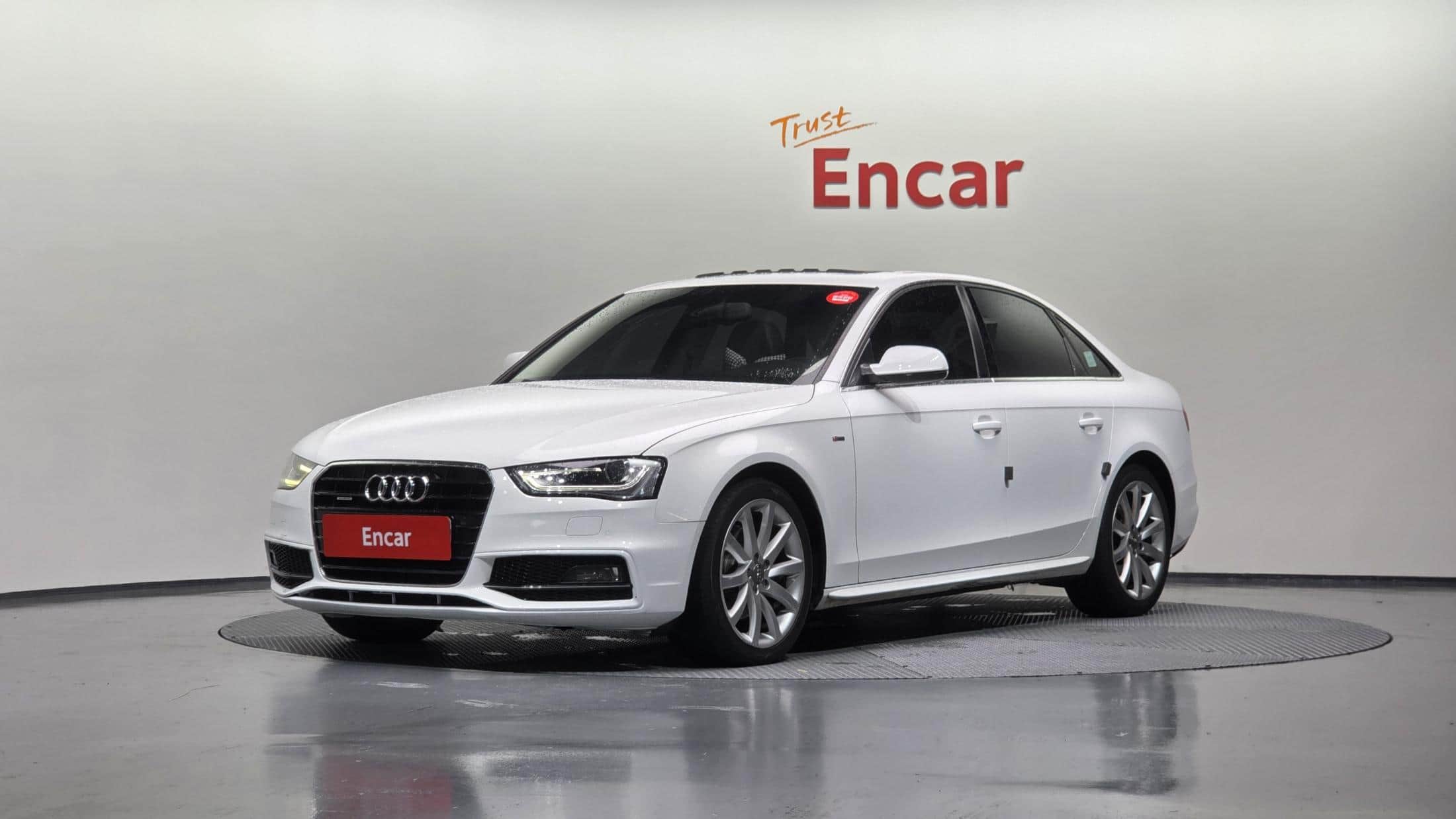 2015 AUDI A4 35 TDI Quattro Dynamic - 2015 أودي A4