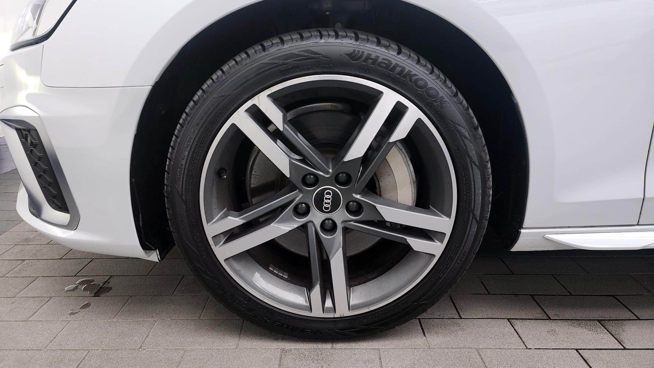 2021 AUDI A4 45 TFSI Quattro Premium - 2021 アウディ A4