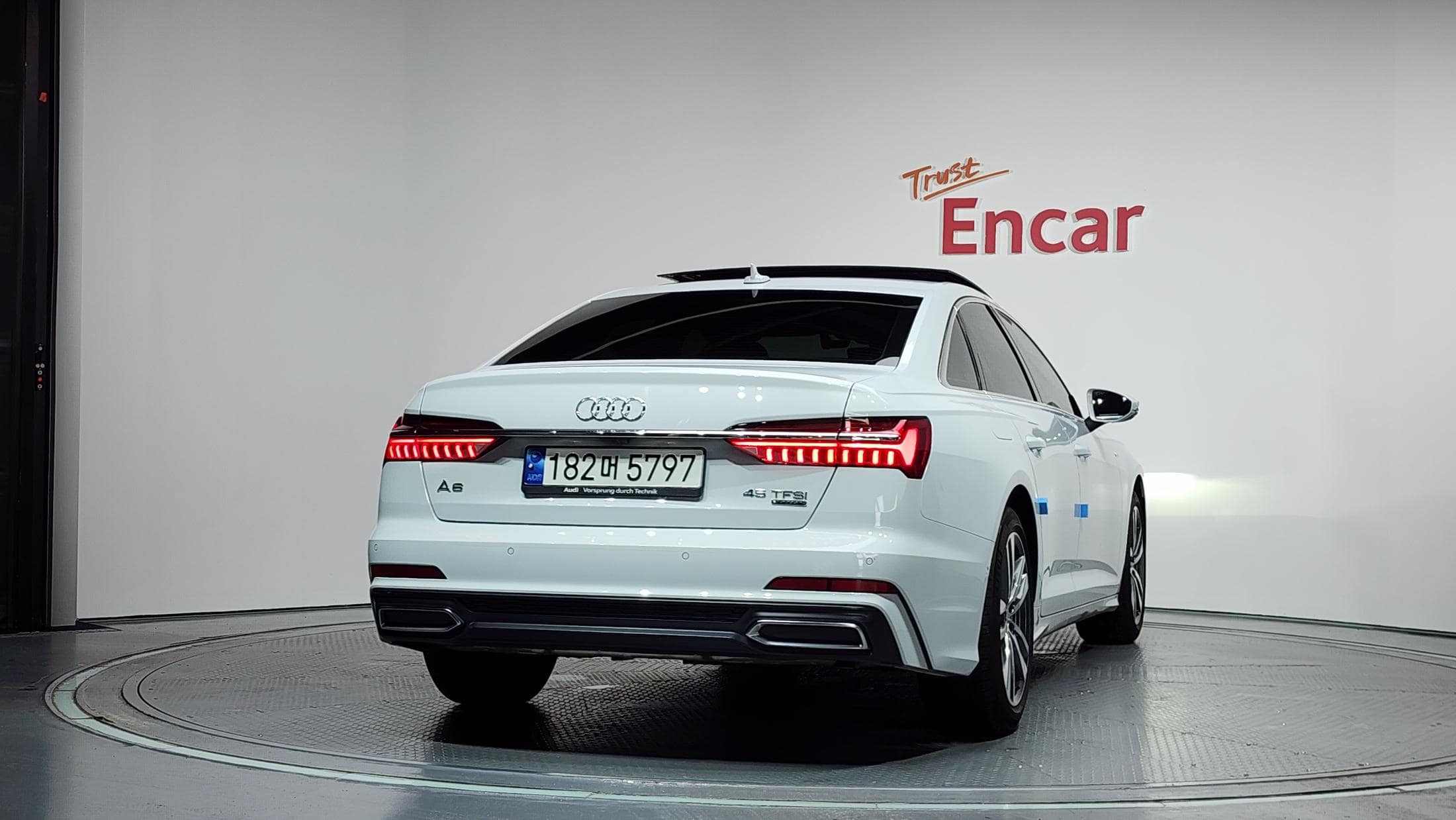 2023 AUDI A6 45 TFSI Quattro Premium - 2023 أودي A6