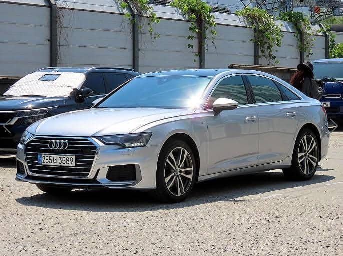 2023 AUDI A6 45 TFSI Premium - 2023 アウディ A6
