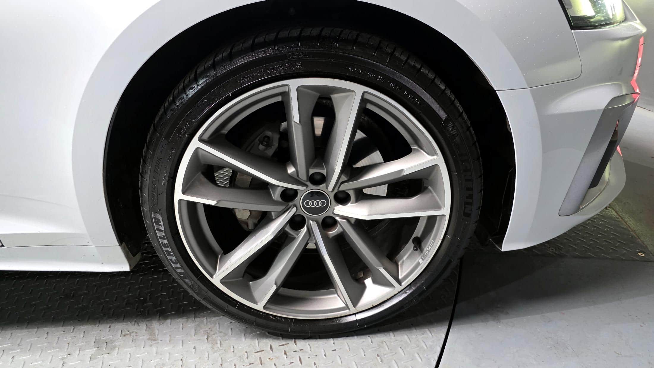 2021 AUDI A5 40 TDI Quattro Premium Sportback - 2021 アウディ A5