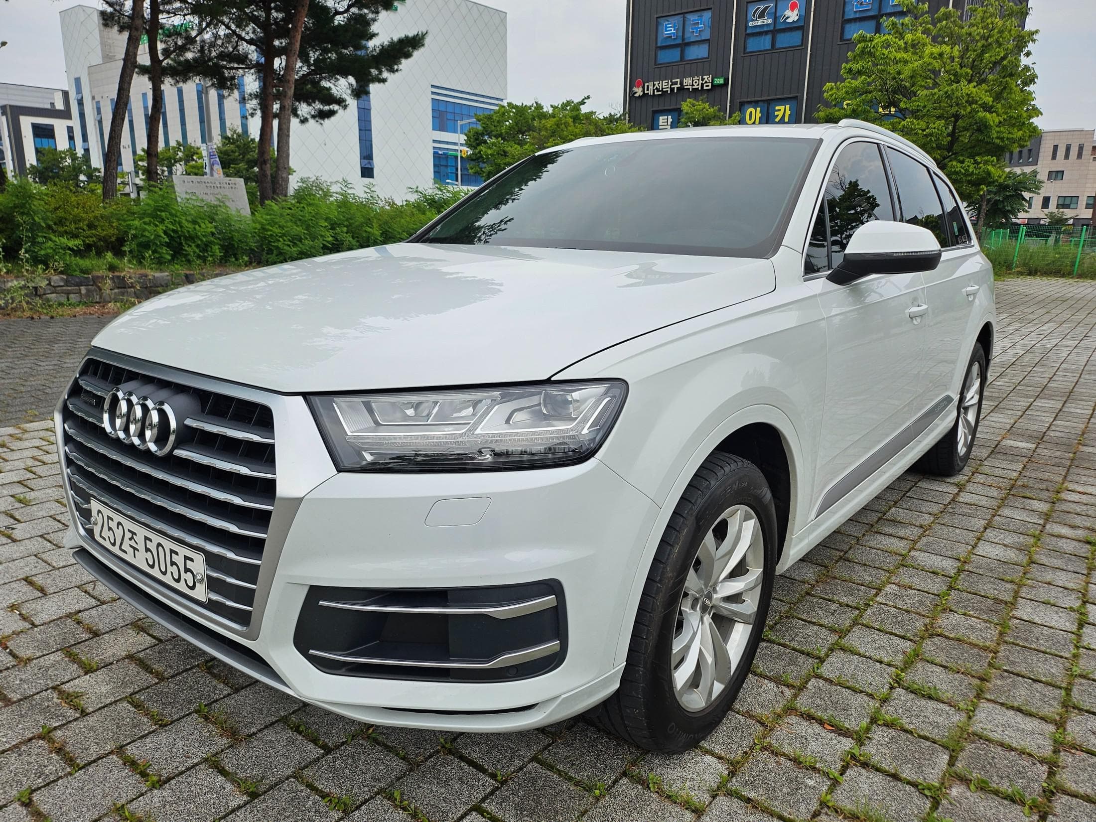 2019 AUDI Q7 45 TFSI Quattro - 2019 أودي Q7