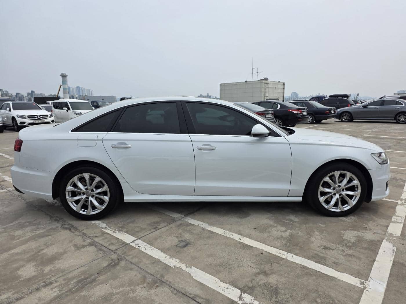 2016 AUDI A6 - 2016 أودي A6