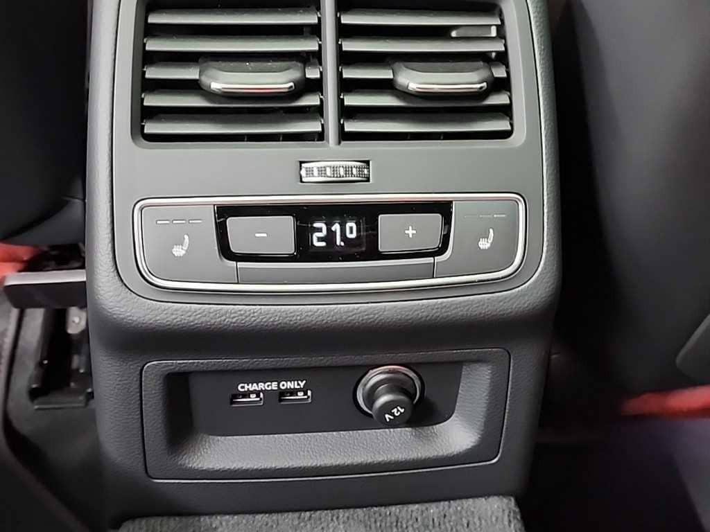 2023 AUDI S4 - 2023 アウディ S4