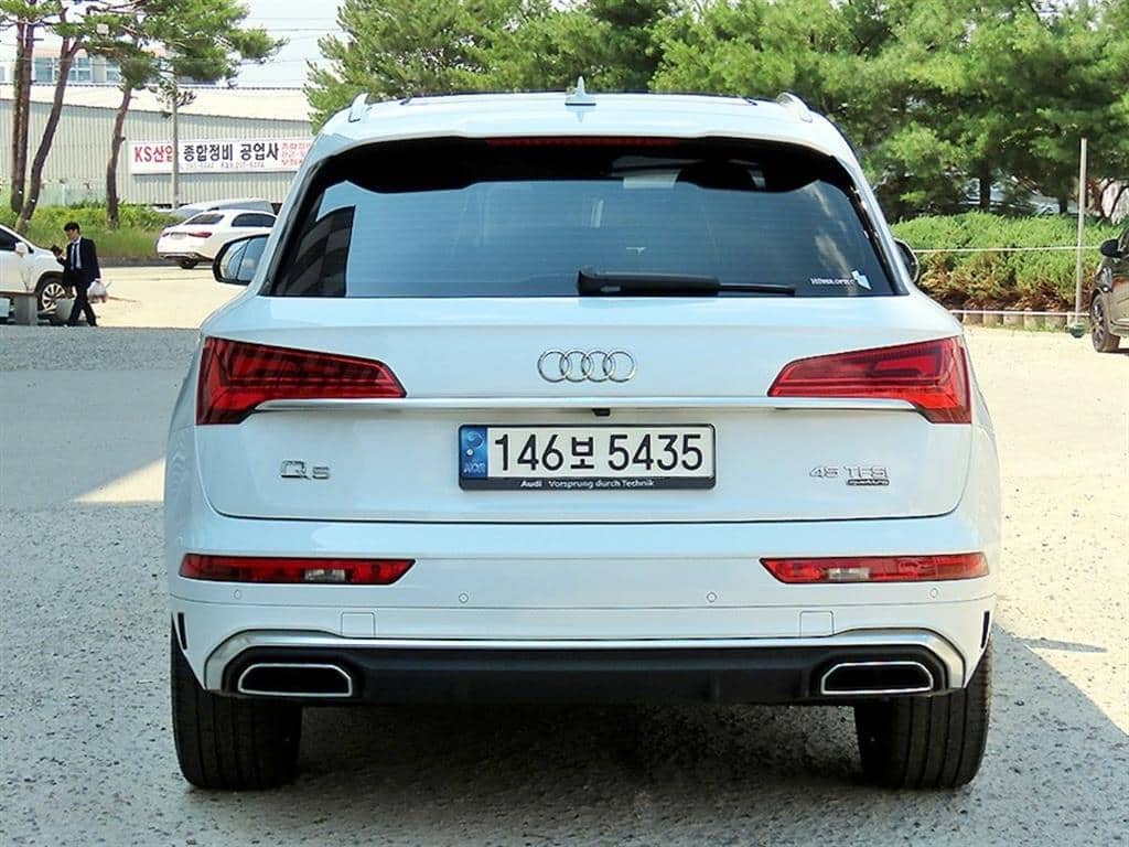 2021 AUDI Q5
