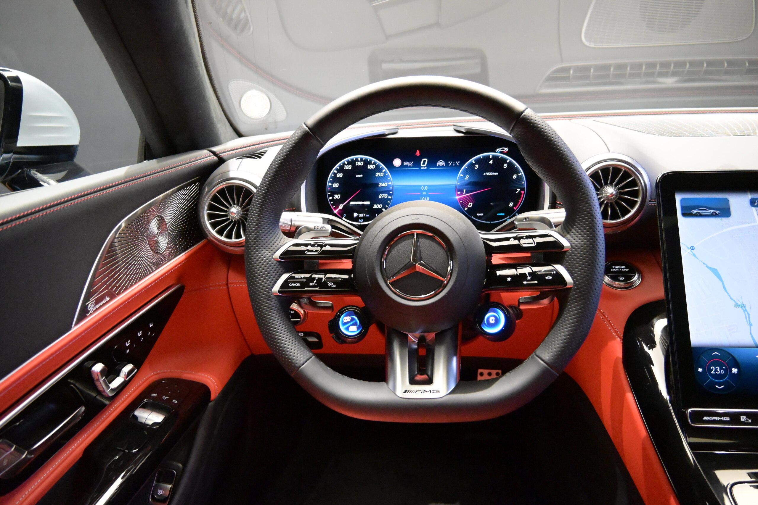 2025 Mercedes-AMG GT - メルセデスＡＭＧ GT 43 クーペ MP202502 元社有車/左ハンドル車/AMGパフォーマンスPKG/AMGドライビングPKG/パノラミックルーフPKG/赤レザーシート/純正ドラレコ前付き
