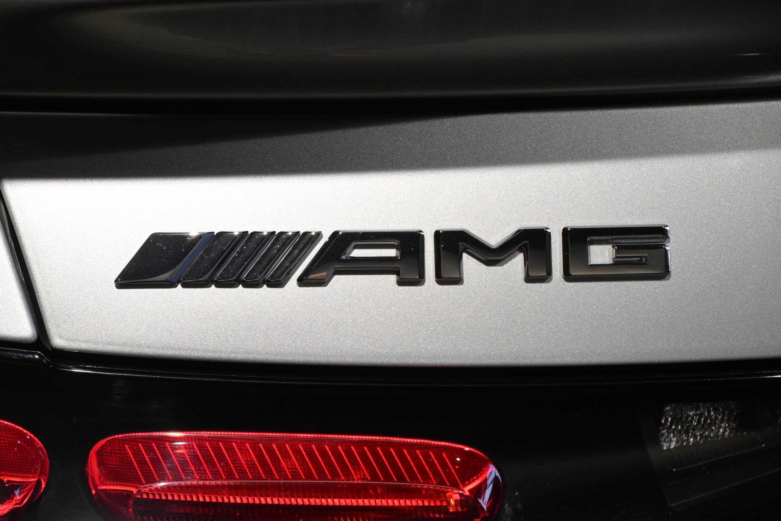 2025 Mercedes-AMG GT - メルセデスＡＭＧ GT 43 クーペ MP202502 元社有車/左ハンドル車/AMGパフォーマンスPKG/AMGドライビングPKG/パノラミックルーフPKG/赤レザーシート/純正ドラレコ前付き