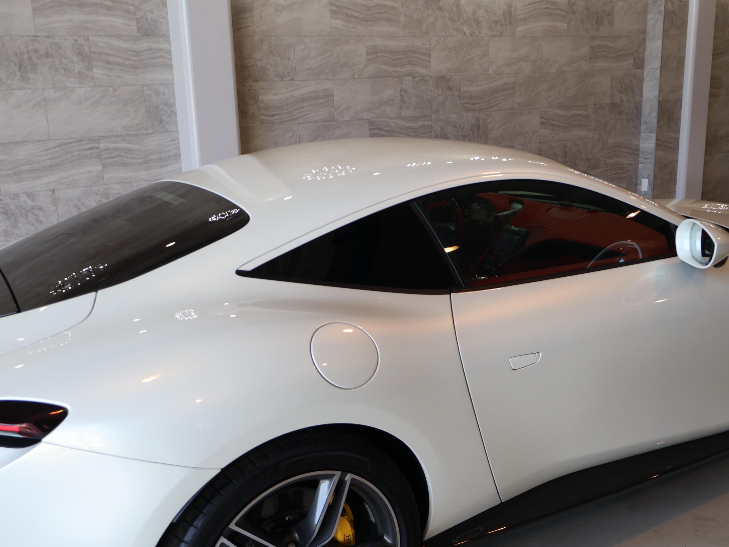 2023 Ferrari Roma - 2023 فيراري Roma