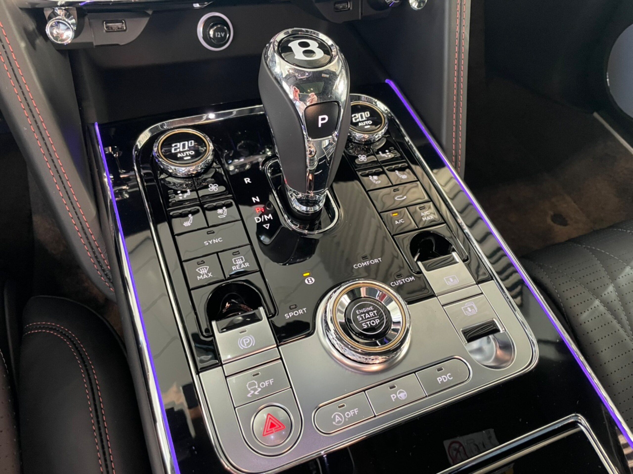 2021 Bentley Flying Spur - 2021 بنتلي Flying Spur