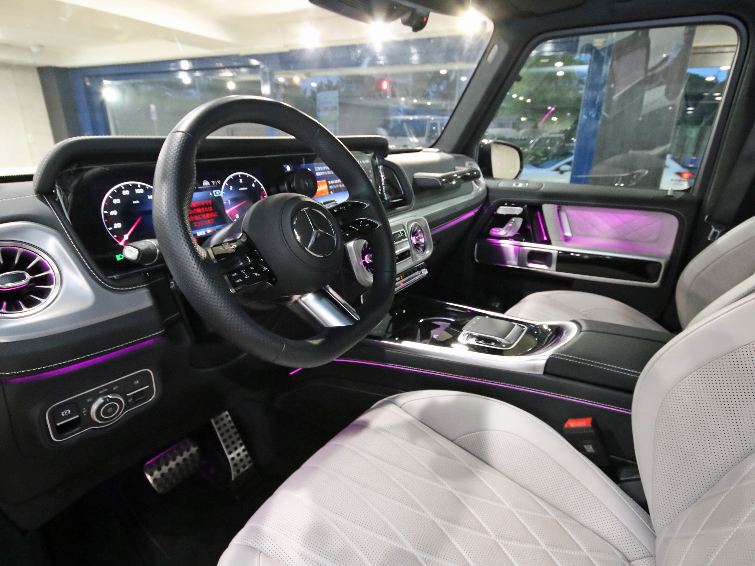 2024 Mercedes-Benz G-Class - メルセデス・ベンツ Gクラス G450d ローンチ エディション (ISG搭載モデル) ディーゼルターボ 4WD AMGラインPKG メーカー保証付 左ハンドル manufaktur+ キーレスゴー ガラスサンルーフ ナッパレザーシート シートヒーター&クーラー Burumesterサウンド 360°カメラ 1オーナー 禁煙車 温冷カップホルダー