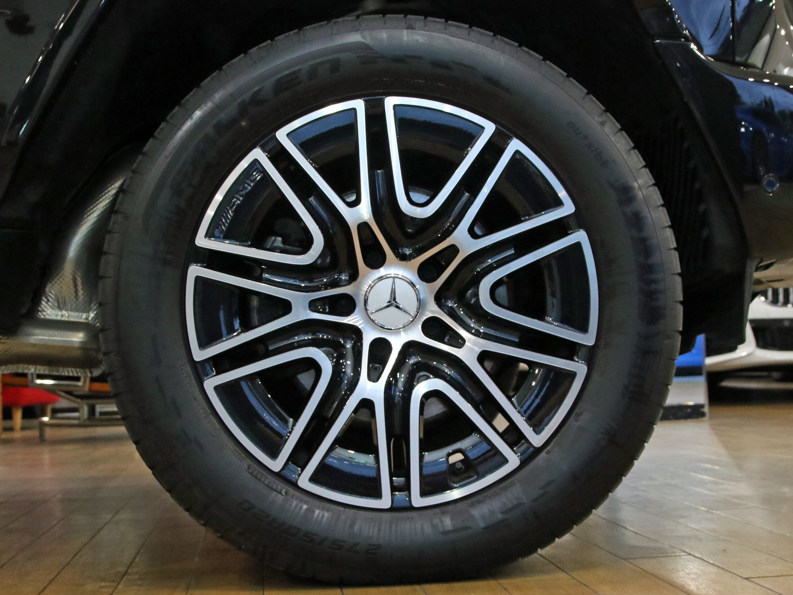 2024 Mercedes-Benz G-Class - メルセデス・ベンツ Gクラス G450d ローンチ エディション (ISG搭載モデル) ディーゼルターボ 4WD AMGラインPKG メーカー保証付 左ハンドル manufaktur+ キーレスゴー ガラスサンルーフ ナッパレザーシート シートヒーター&クーラー Burumesterサウンド 360°カメラ 1オーナー 禁煙車 温冷カップホルダー