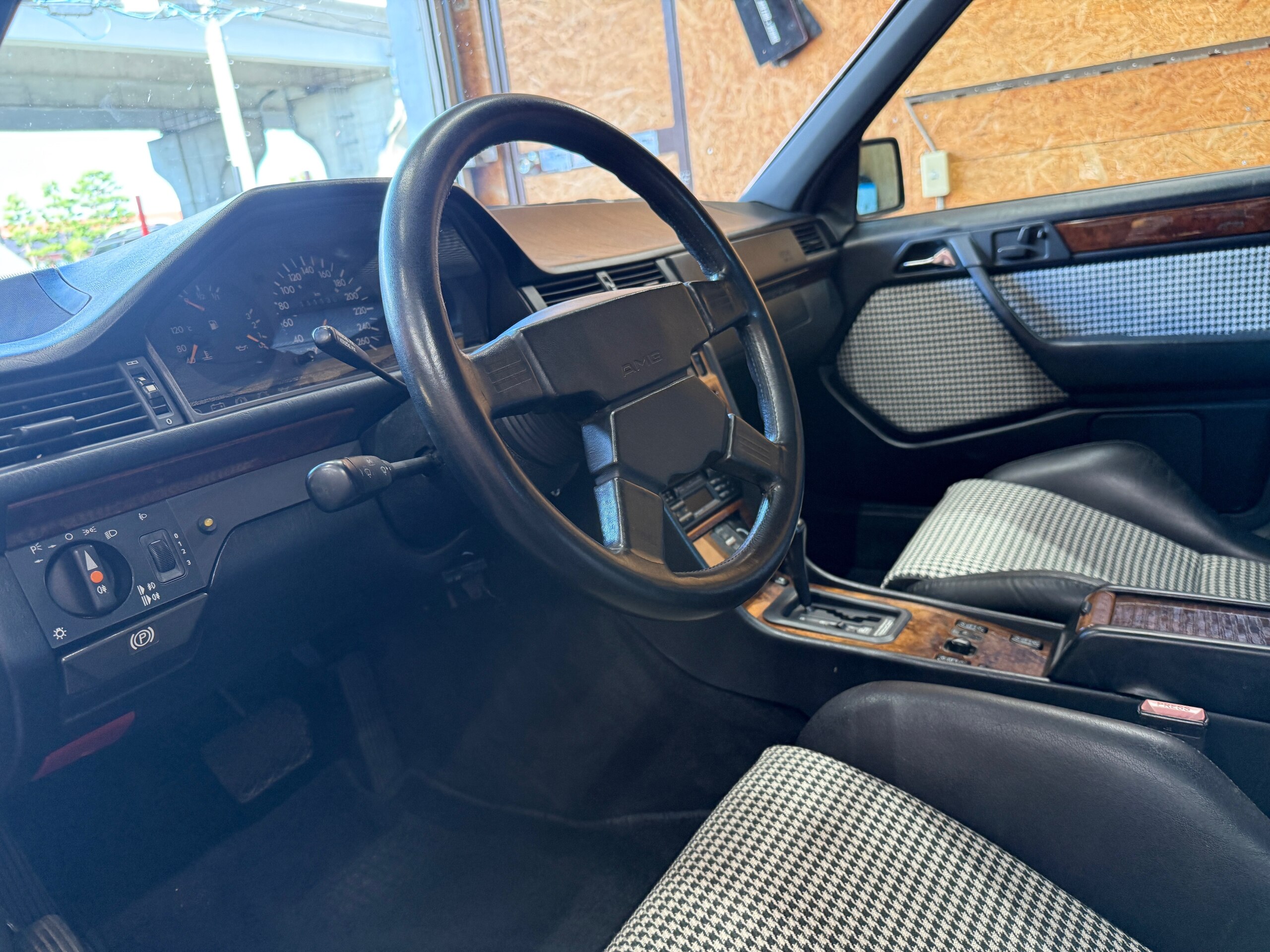 1995 Mercedes-Benz Medium Class - 1995 مرسيدس بنز Medium Class
