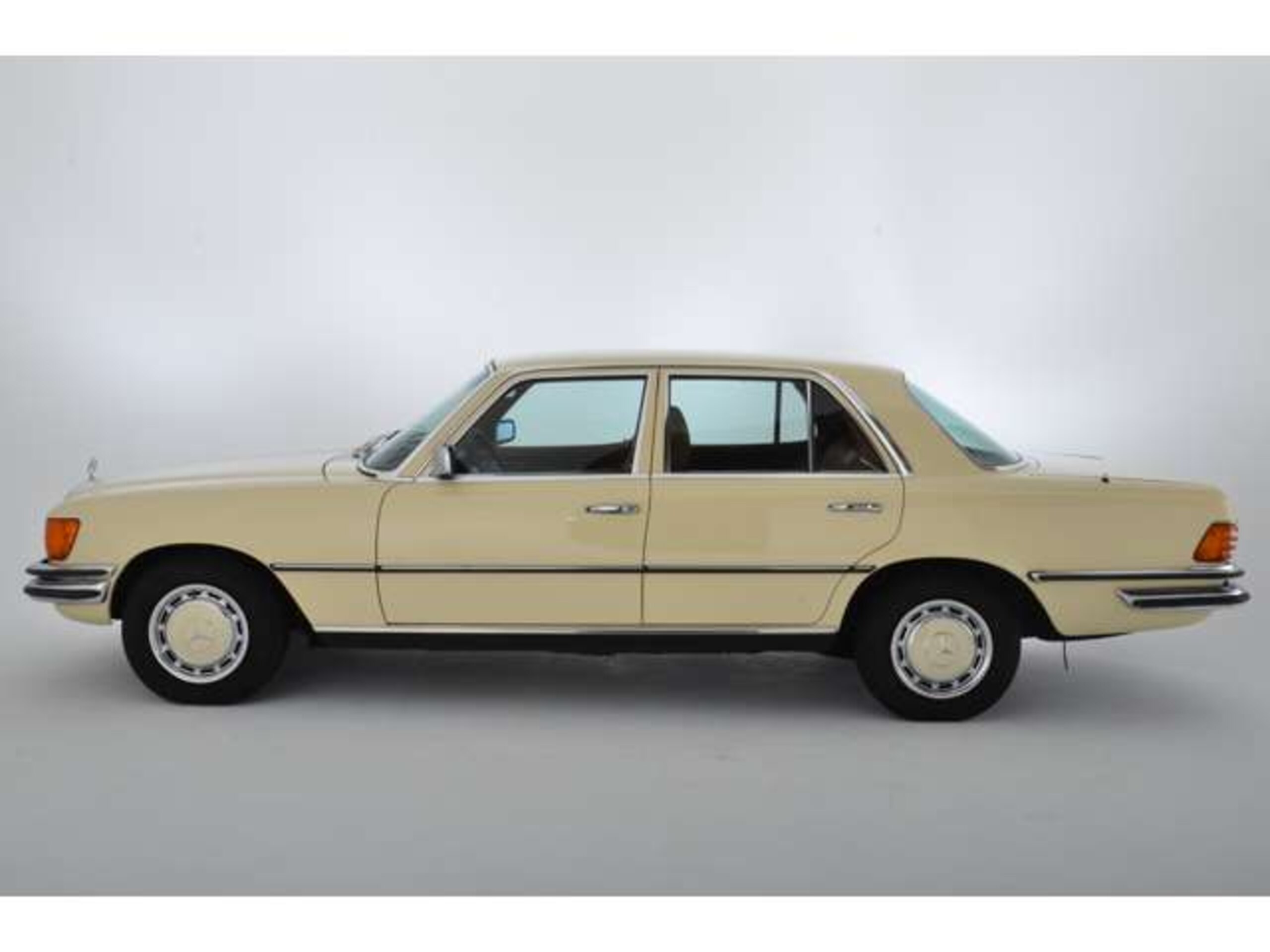 1977 Mercedes-Benz S-Class - 1977 مرسيدس بنز S-Class