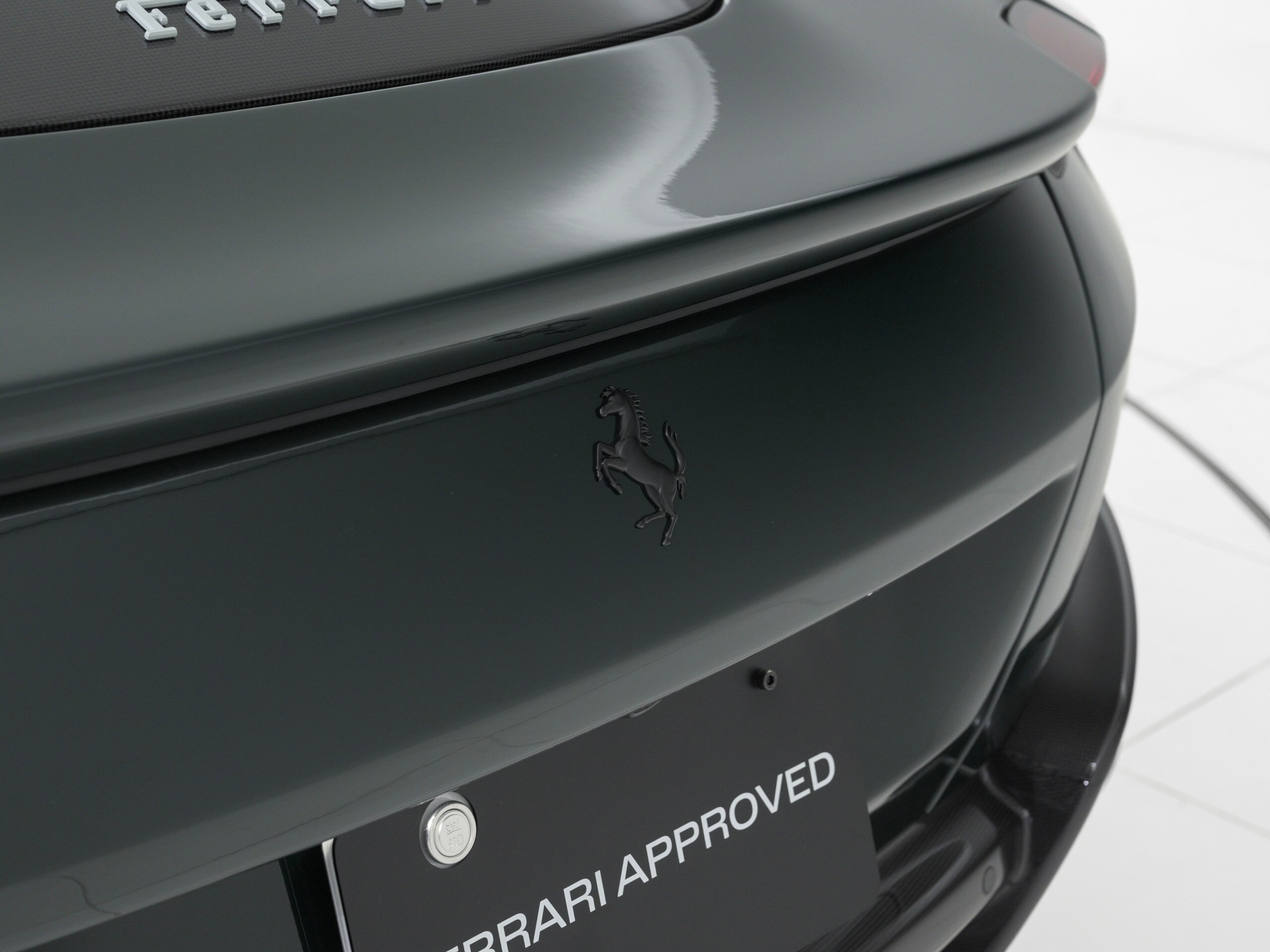2026 Ferrari RomaSpider - フェラーリ ローマスパイダー F1 DCT 左H マグネライド 特注グリーン(Verde British Racing) LEDカーボンステア カーボン製Fウイング/ディフューザー/アウターシルカバー
