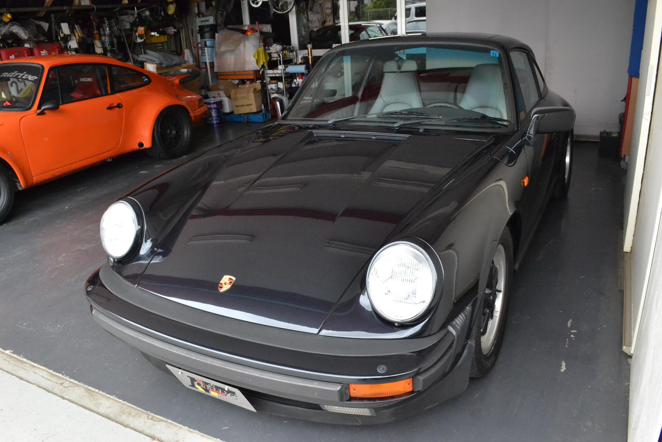 1989 Porsche 911 - ポルシェ 911 カレラ3.2 ヨーロッパ並行 エンジンOH歴有 サンルーフ付 フロント純正スポイラー