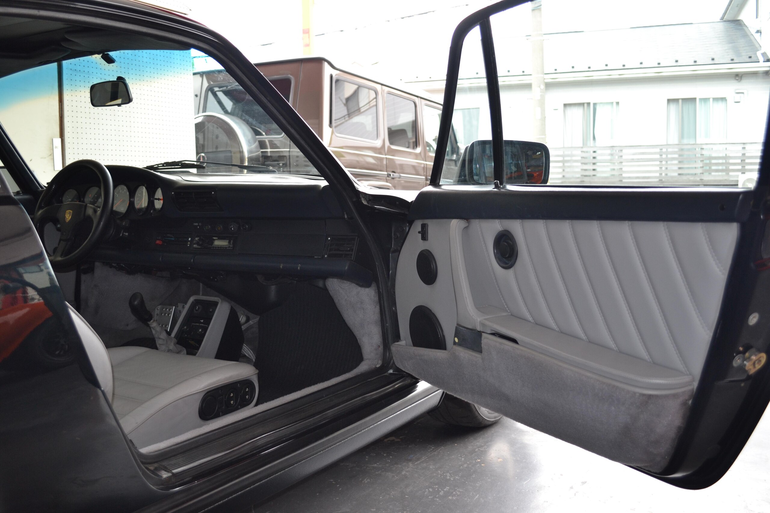 1989 Porsche 911 - ポルシェ 911 カレラ3.2 ヨーロッパ並行 エンジンOH歴有 サンルーフ付 フロント純正スポイラー