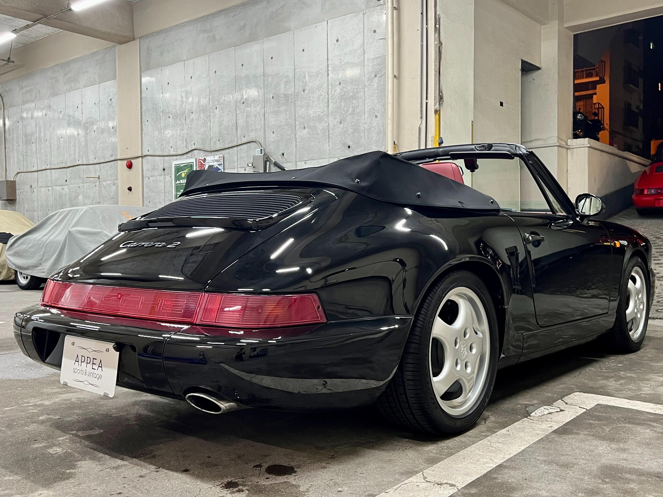 1992 Porsche 911 Cabriolet - ポルシェ 911カブリオレ 911カレラ2 カブリオレ ミツワD車 左H/6MT 3.6万K時エンジンOH&2.1万K時クラッチOH済(歴代記録簿23枚) 走行4万K 後期SRS付 RSクラッチ換装 純正OP赤オールレザーインテリア/17cupAW 後期ターボミラー Panasonicナビ/TV/Bカメラ/360°Dレコ