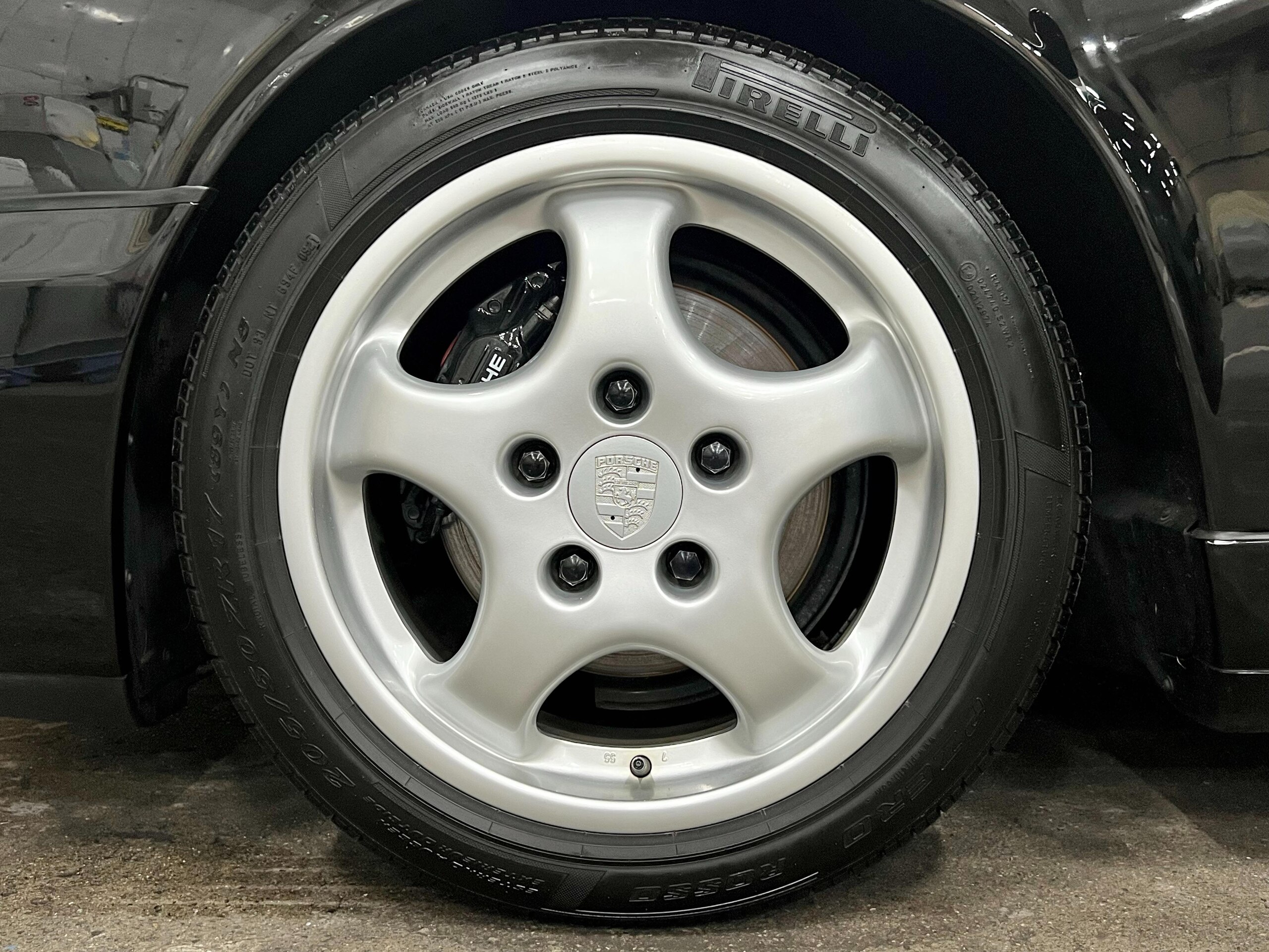 1992 Porsche 911 Cabriolet - ポルシェ 911カブリオレ 911カレラ2 カブリオレ ミツワD車 左H/6MT 3.6万K時エンジンOH&2.1万K時クラッチOH済(歴代記録簿23枚) 走行4万K 後期SRS付 RSクラッチ換装 純正OP赤オールレザーインテリア/17cupAW 後期ターボミラー Panasonicナビ/TV/Bカメラ/360°Dレコ