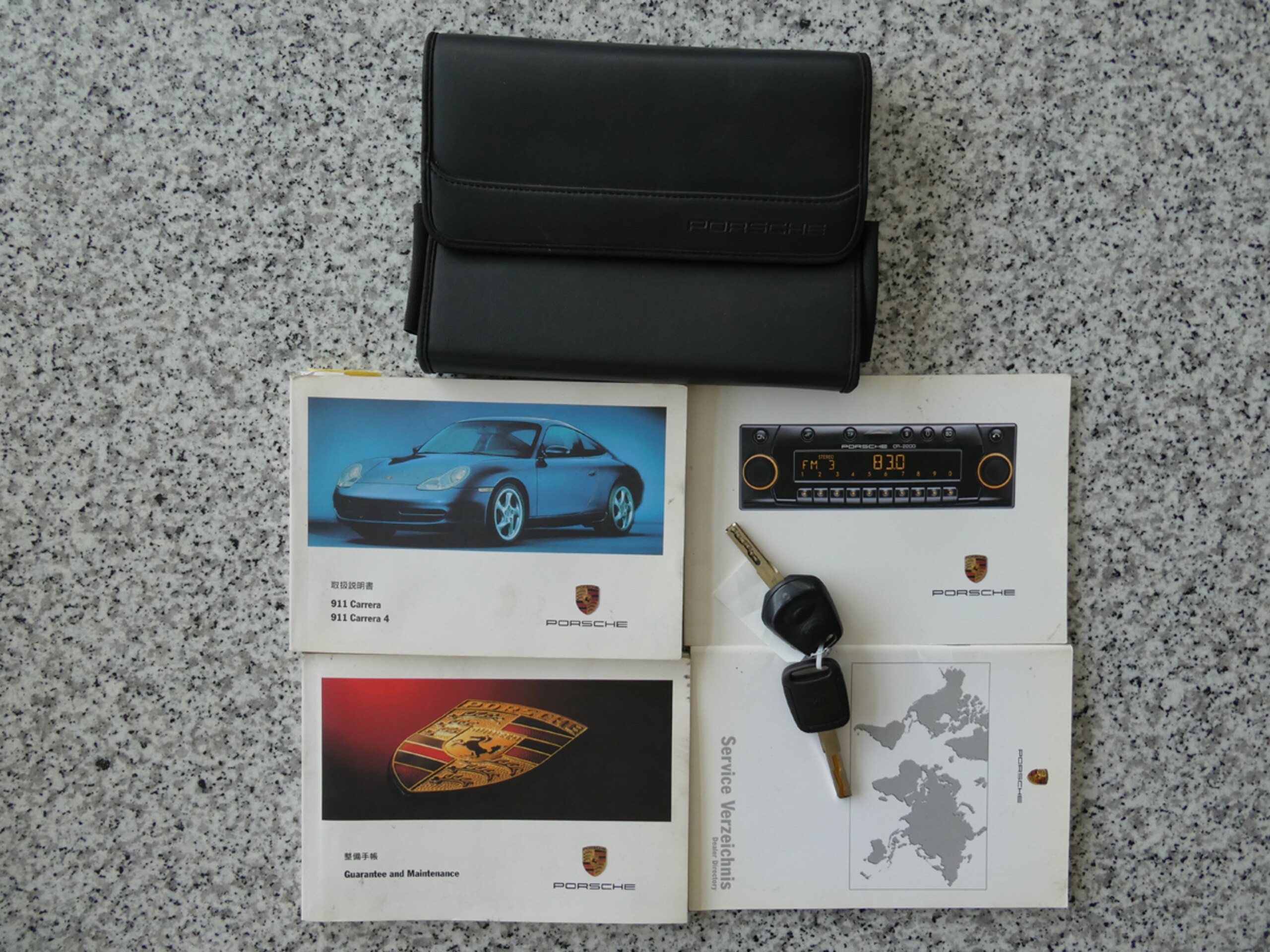 2000 Porsche 911 - ポルシェ 911 カレラ 6速MT 左H 実走71850km クラッチOH済 禁煙 取説 整備手帳 スペアキー 整備記録12枚 点検整備履歴19回 黒革 純正18インチAW KONIショック HID ETC
