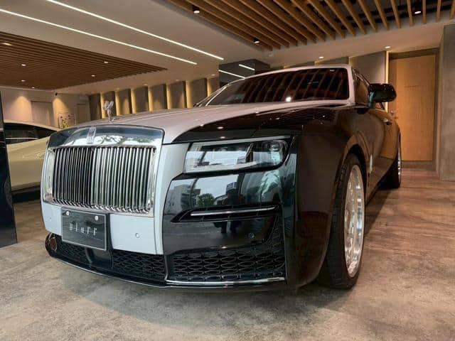 2021 ROLLS-ROYCE GHOST/TV02