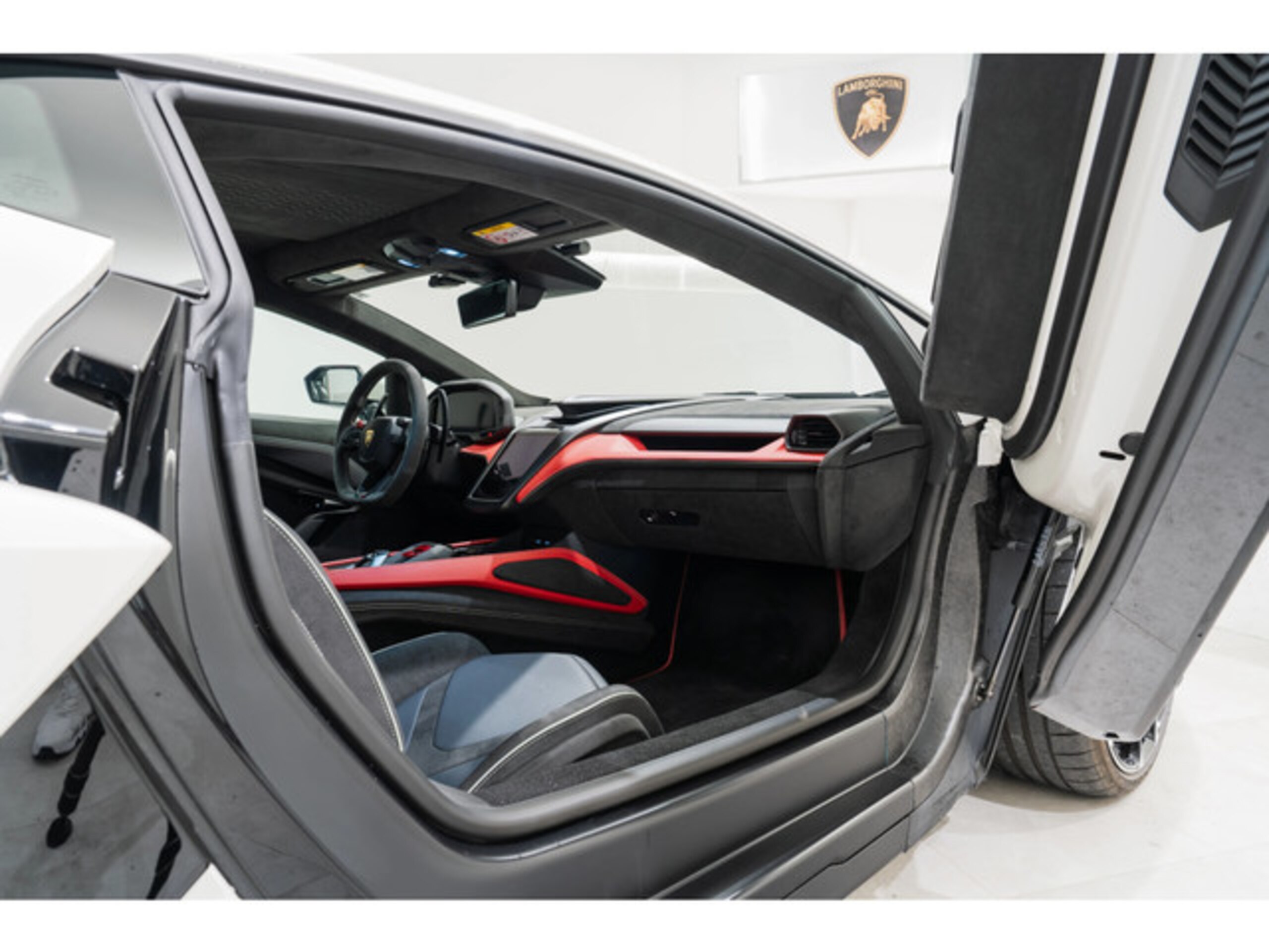 2024 Lamborghini Revuelto - ランボルギーニ レヴエルト 6.5 4WD Balloon White