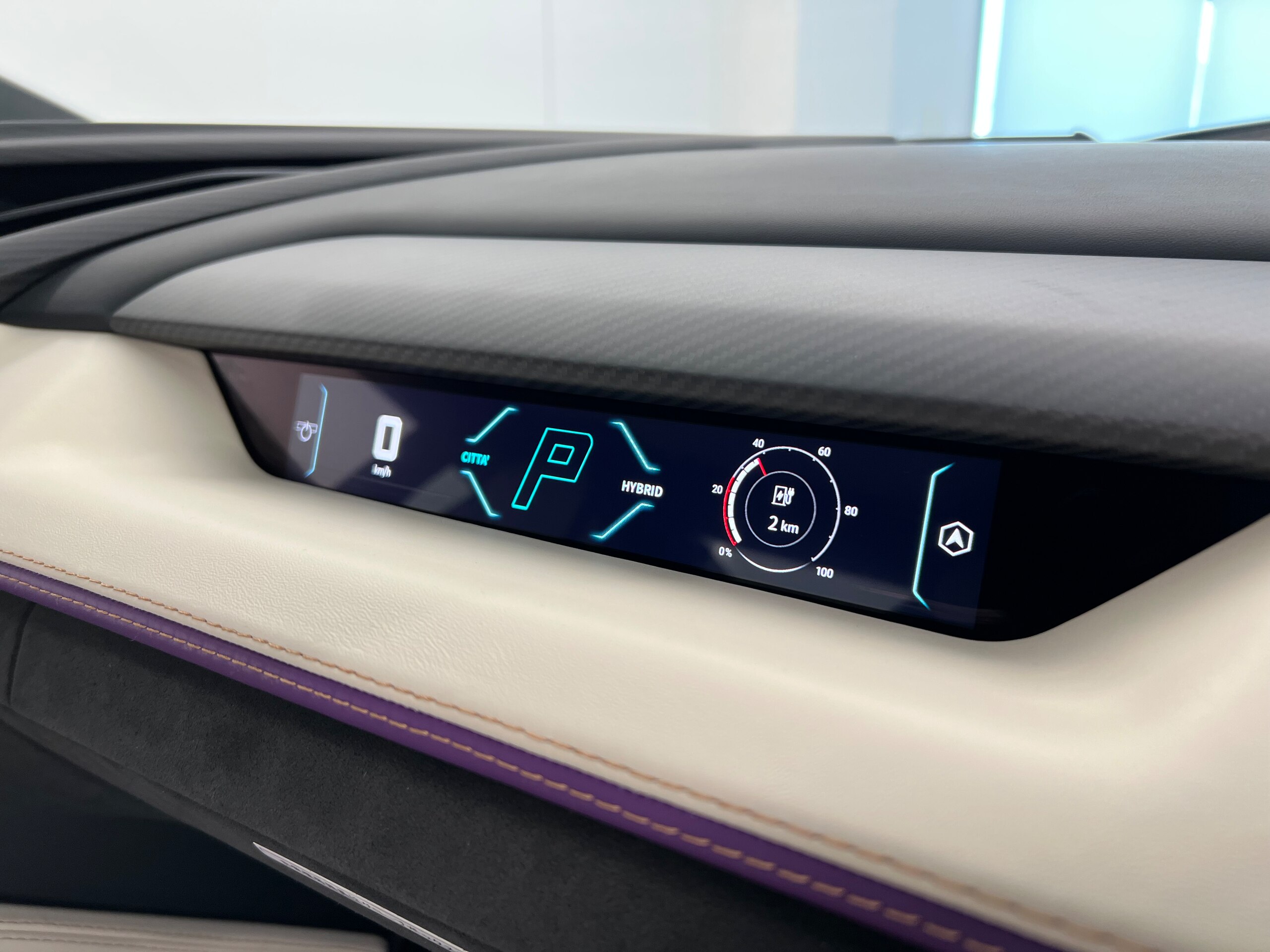 2025 Lamborghini Revuelto - ランボルギーニ レヴエルト 6.5 4WD AdPerssonamペイント Viola Hestia エクステリアカーボン・アッパーエリア&ロアエリア&ドアフィン AdPerssonamインテリア カーボンステアリング メーカーOP1815 ペイントプロテクションフィルム