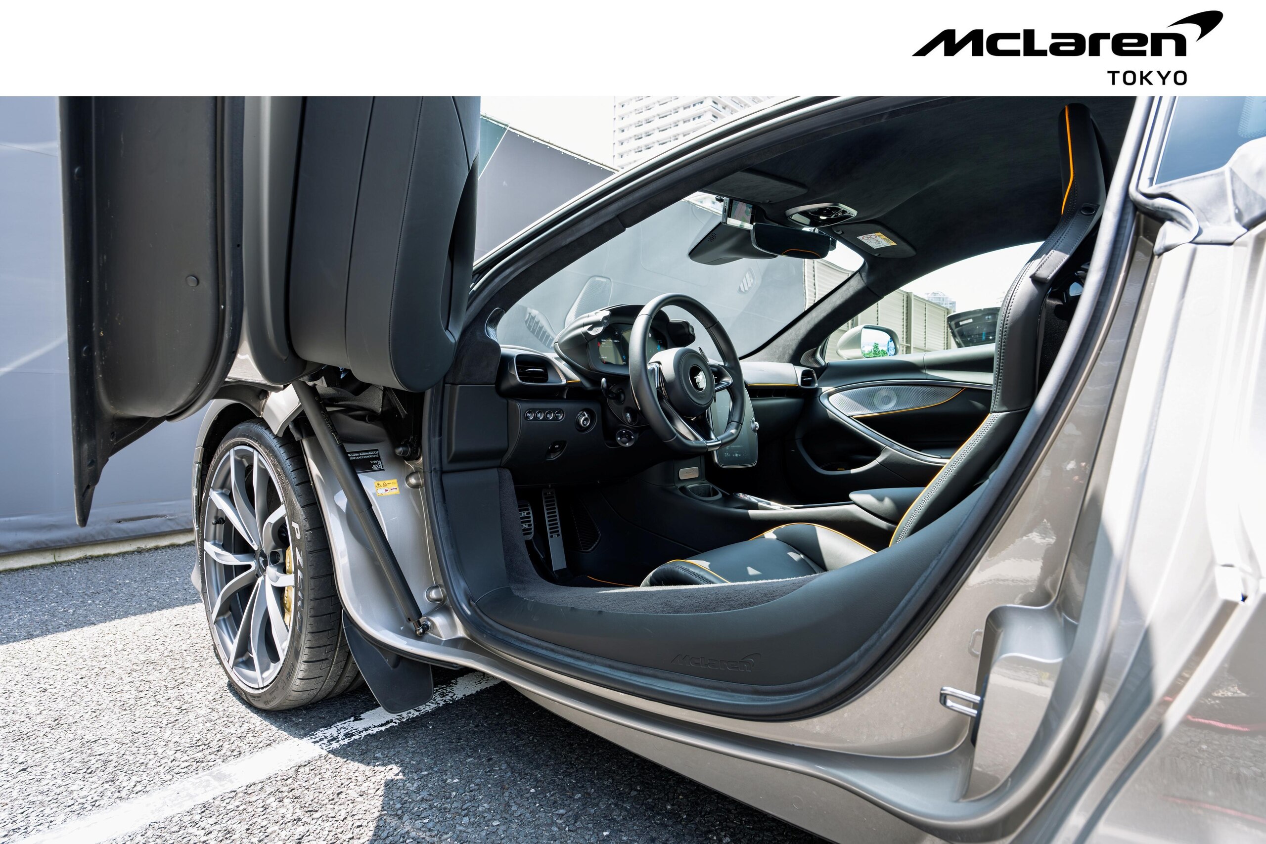 2025 McLaren Artura - マクラーレン アルトゥーラ 3.0 McLaren Qualified Tokyo 認定中古車 2年保証
