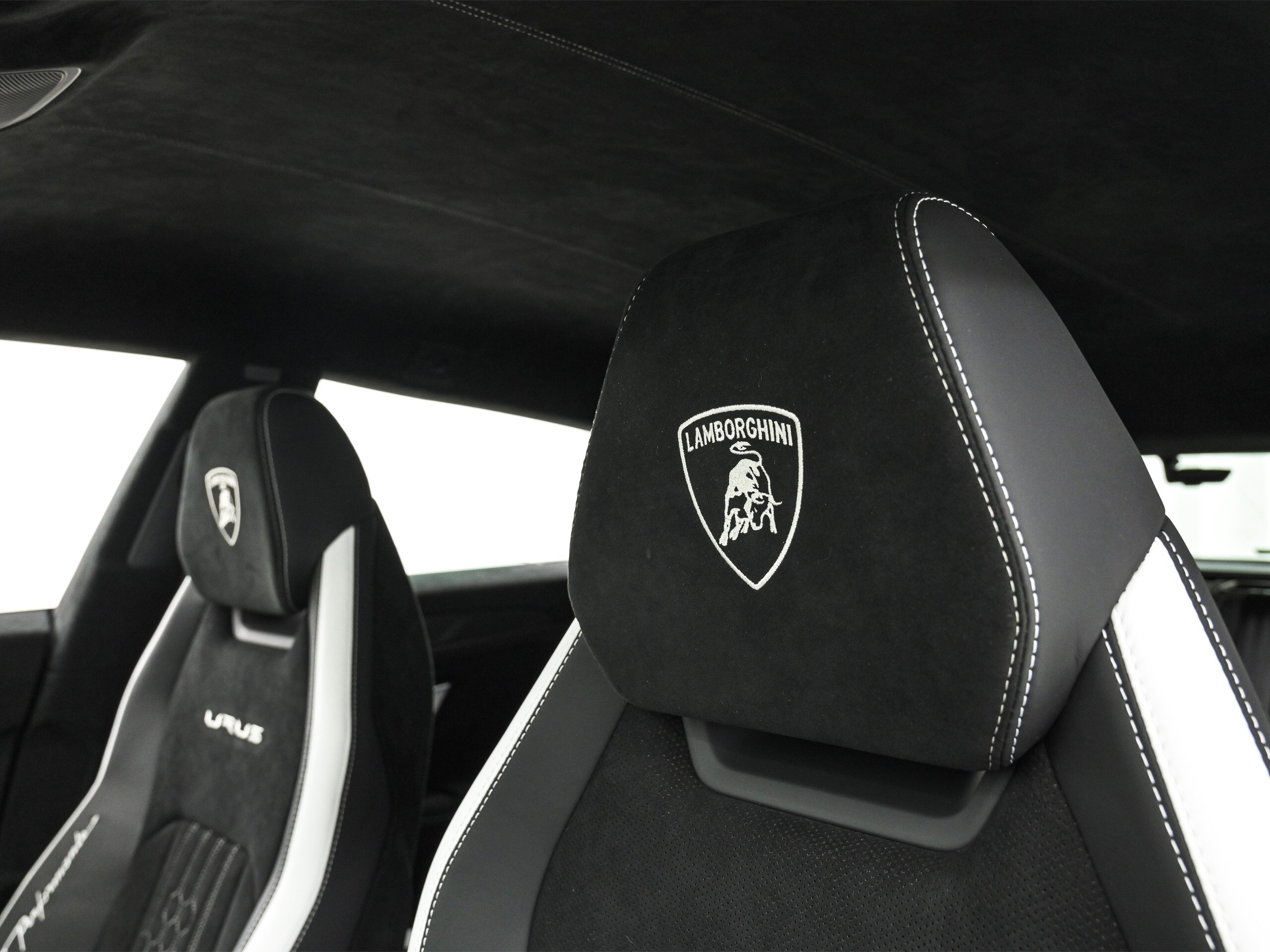 2023 Lamborghini Urus - 2023 لامبورغيني Urus