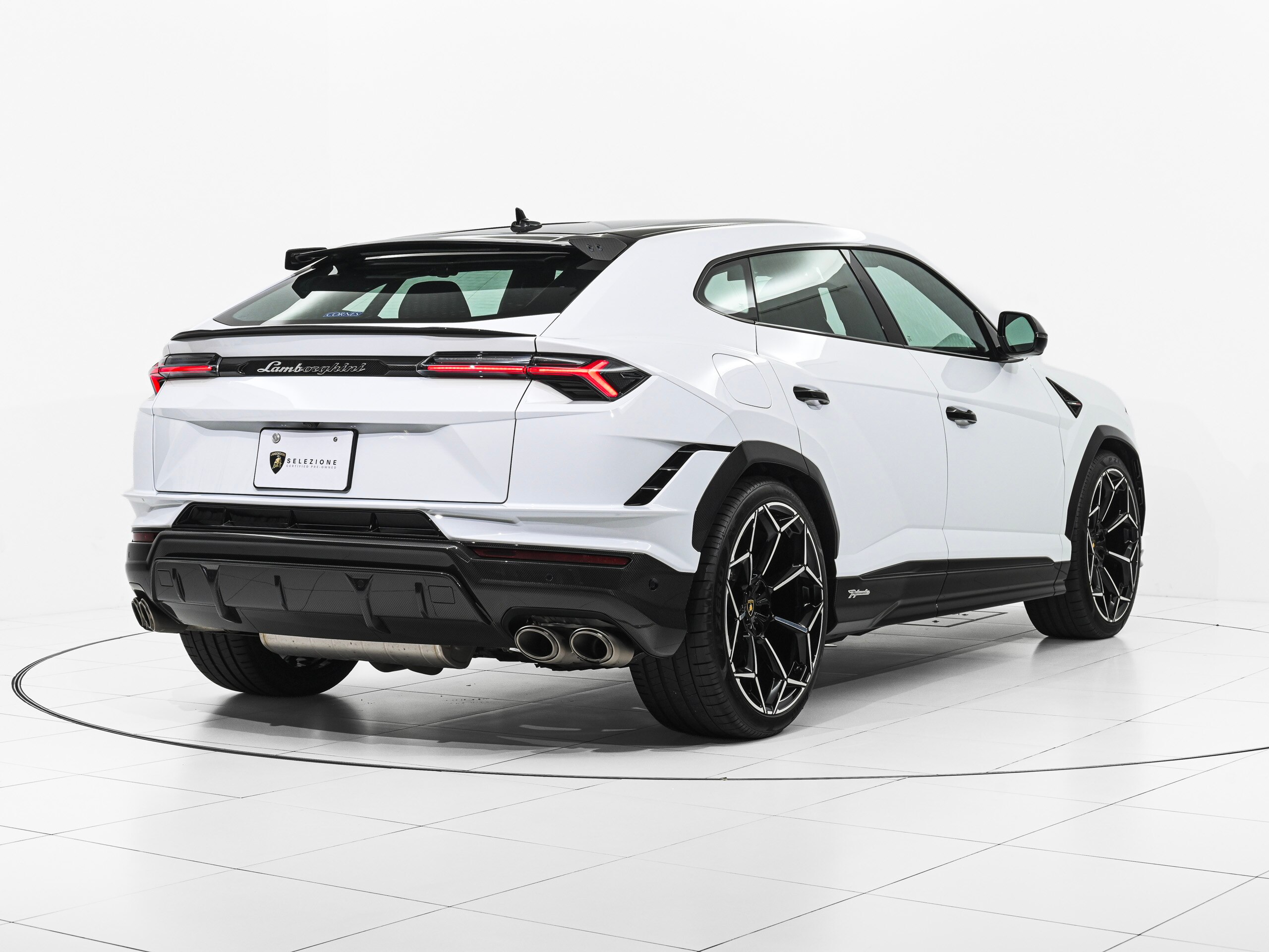 2023 Lamborghini Urus - 2023 لامبورغيني Urus