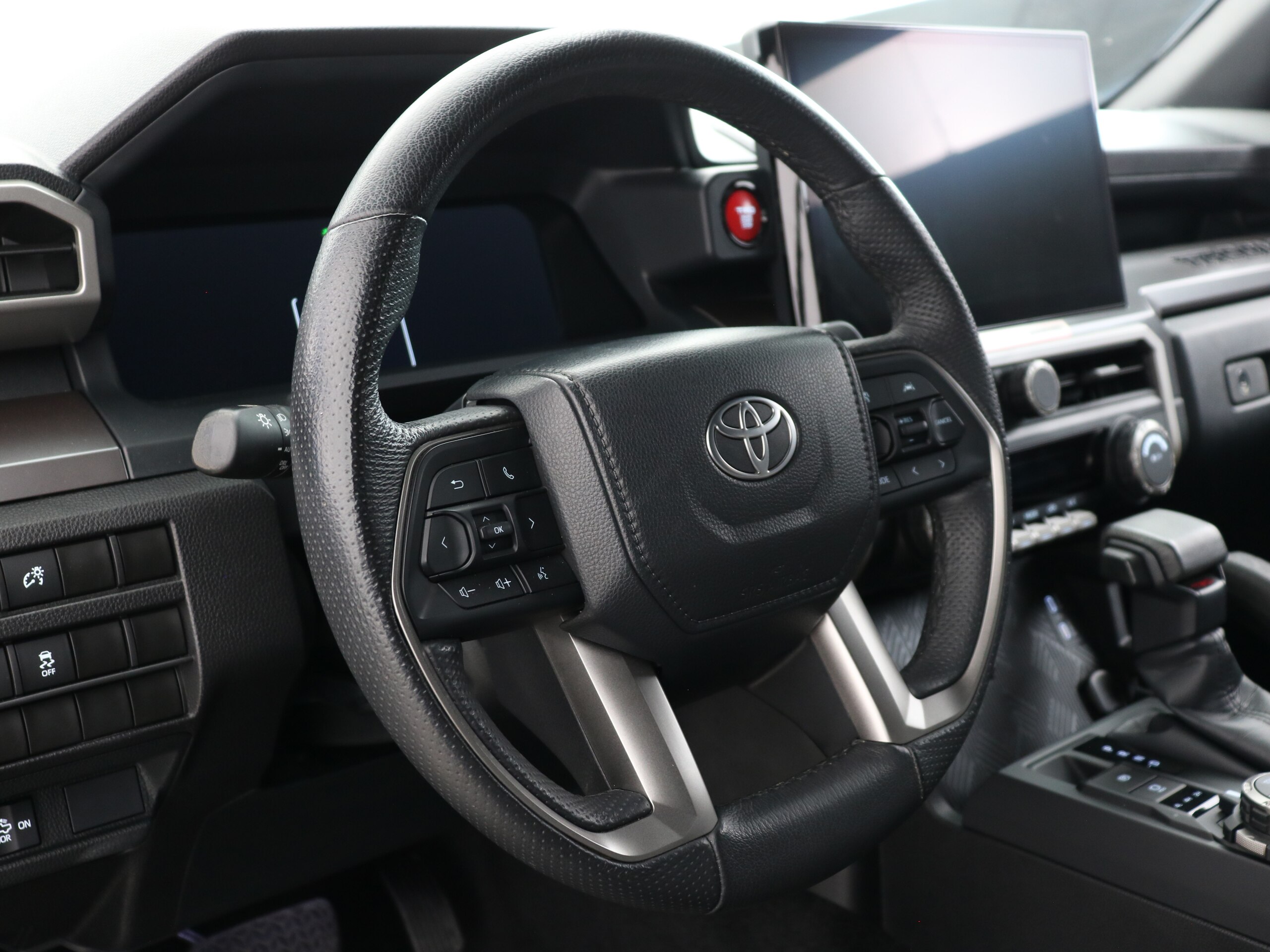 2026 Toyota Tacoma - 米国トヨタ タコマ TRD オフロード オリジナルフロントヘッドライト オリジナルLEDテールランプ TRD Off-Road専用ホイール BFグッドリッチトレイルテレーンタイヤ ビルシュタイン製リモートリザーバーサスペンション