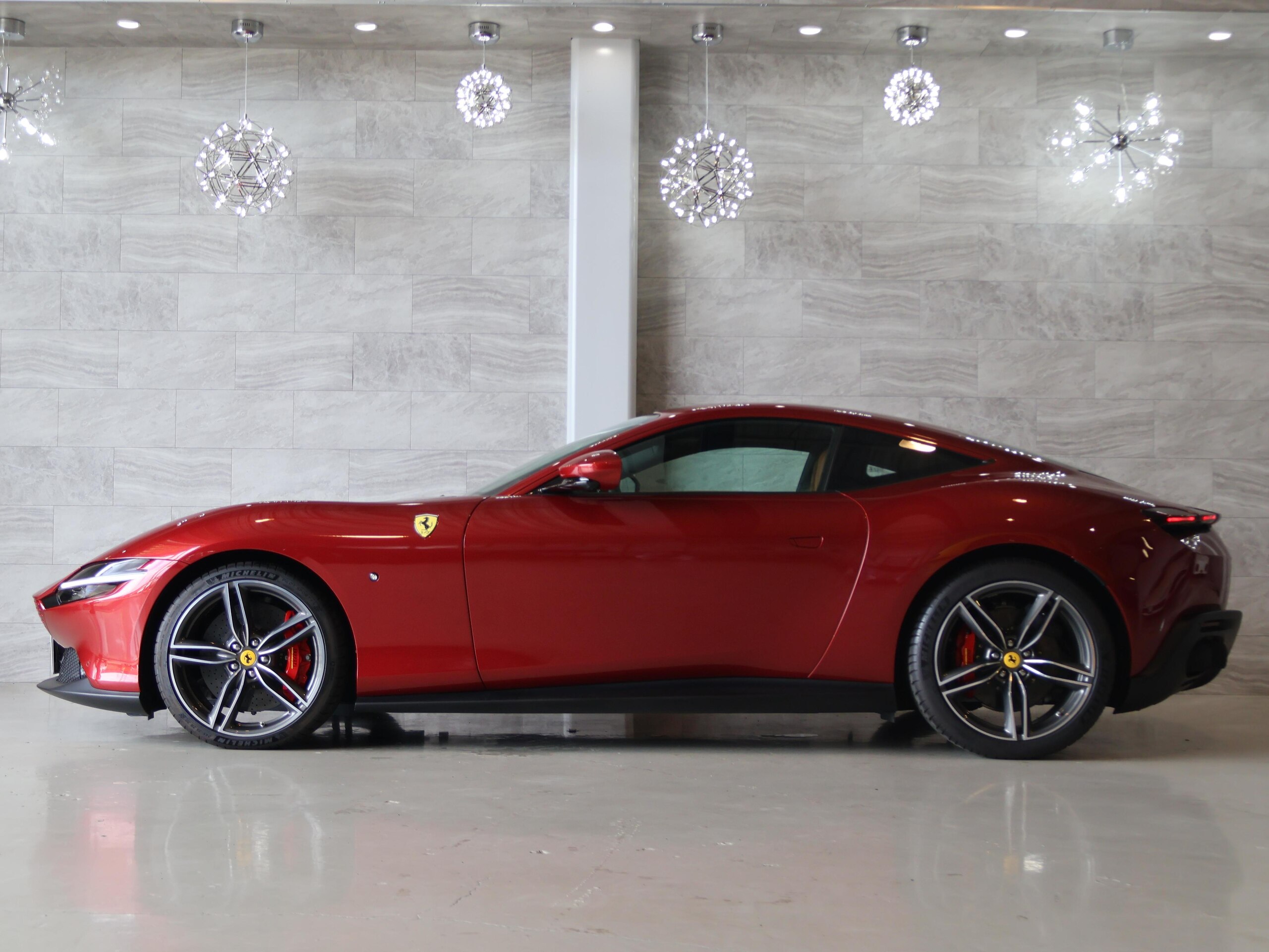 2023 Ferrari Roma - 2023 فيراري Roma
