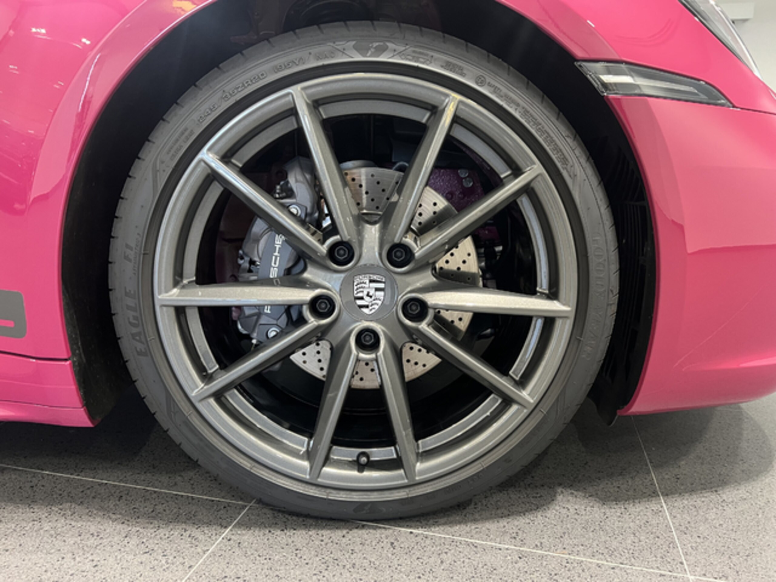 2023 Porsche 911 - 2023 بورشه 911