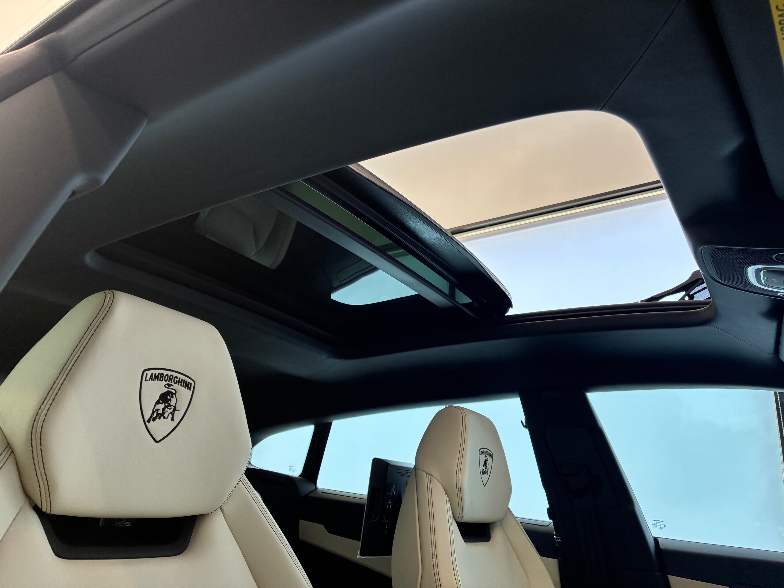 2025 Lamborghini Urus