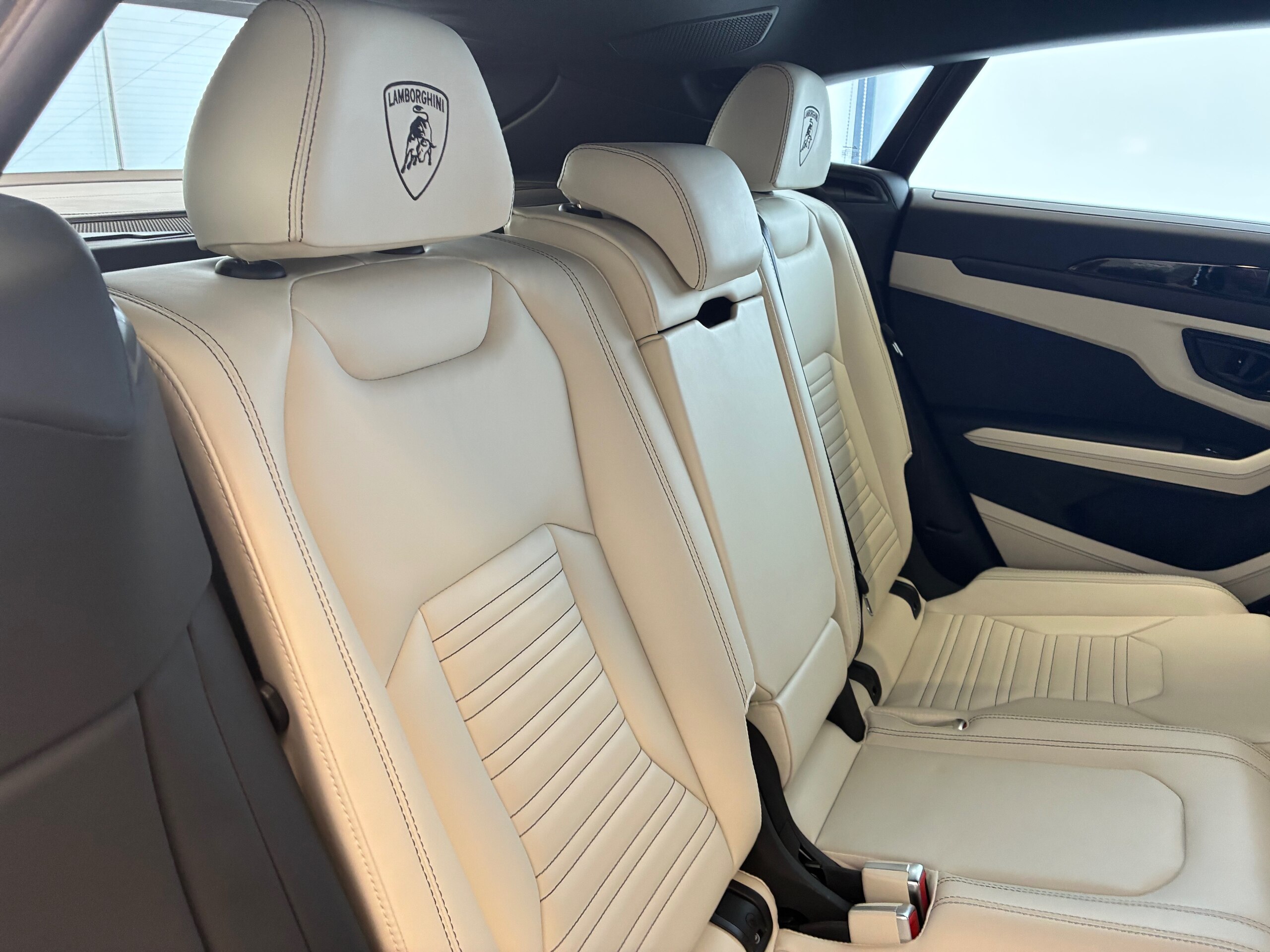 2025 Lamborghini Urus