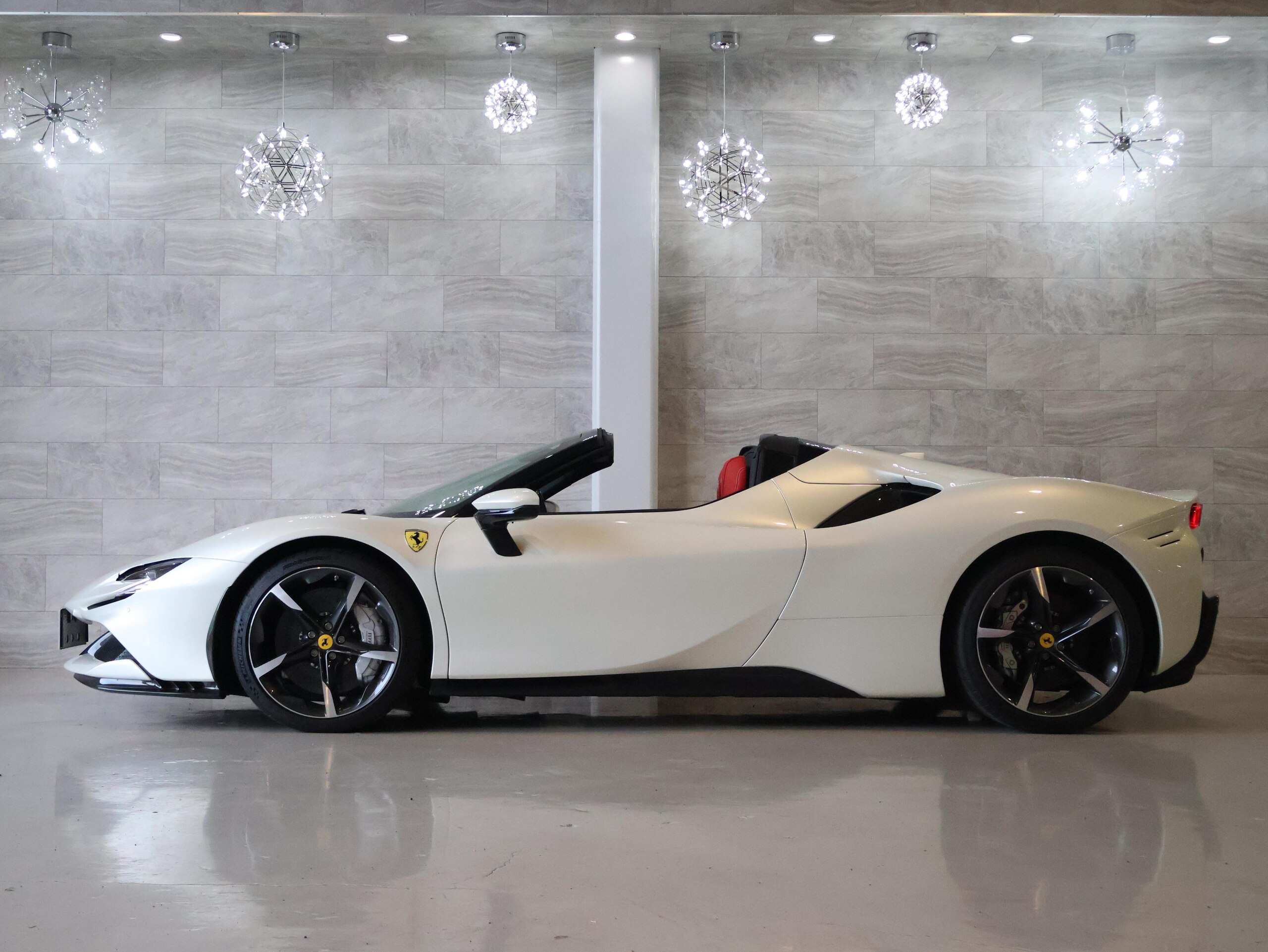 2025 Ferrari SF90Spider